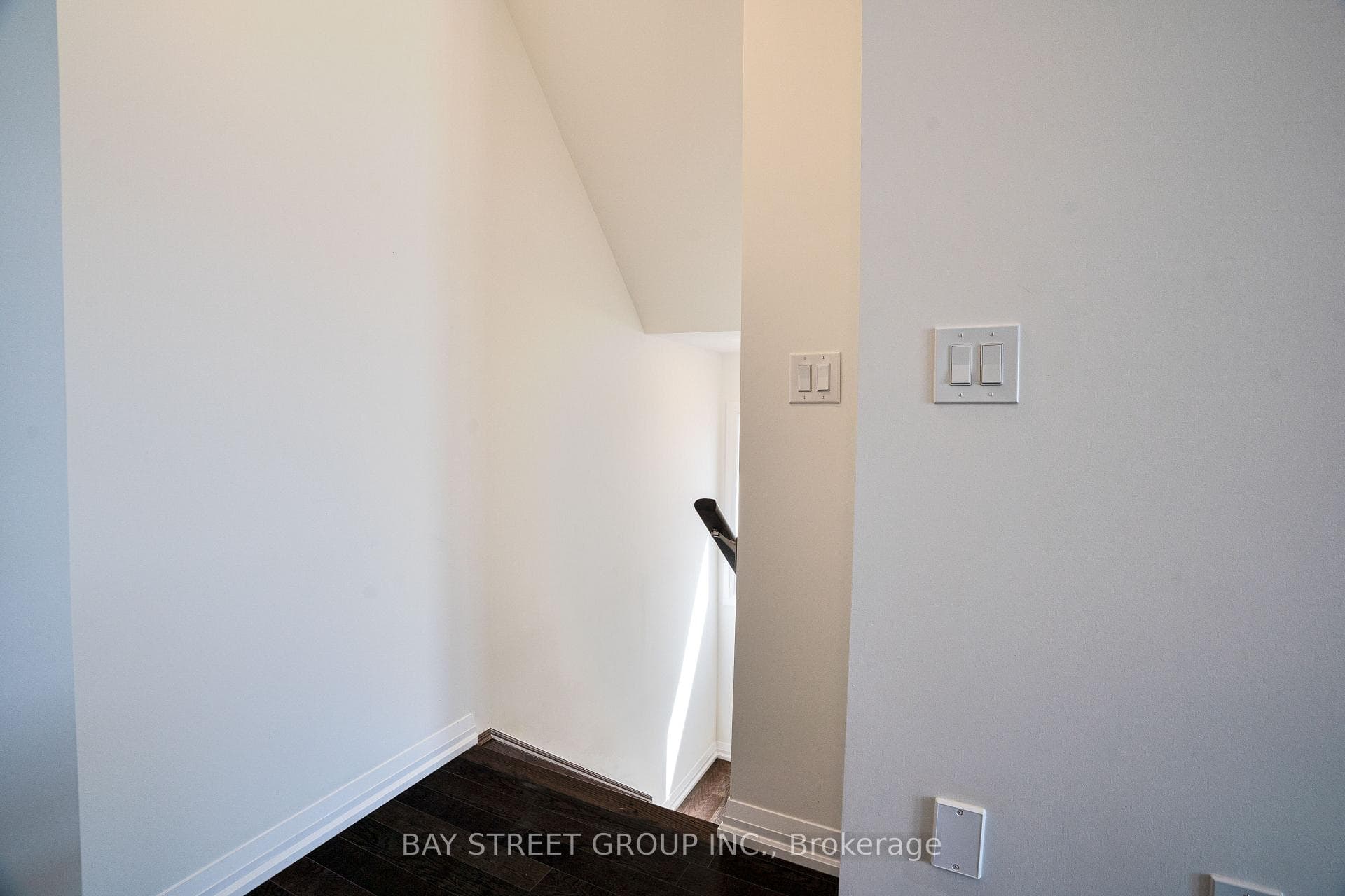 19 Central Market Drive photo 5