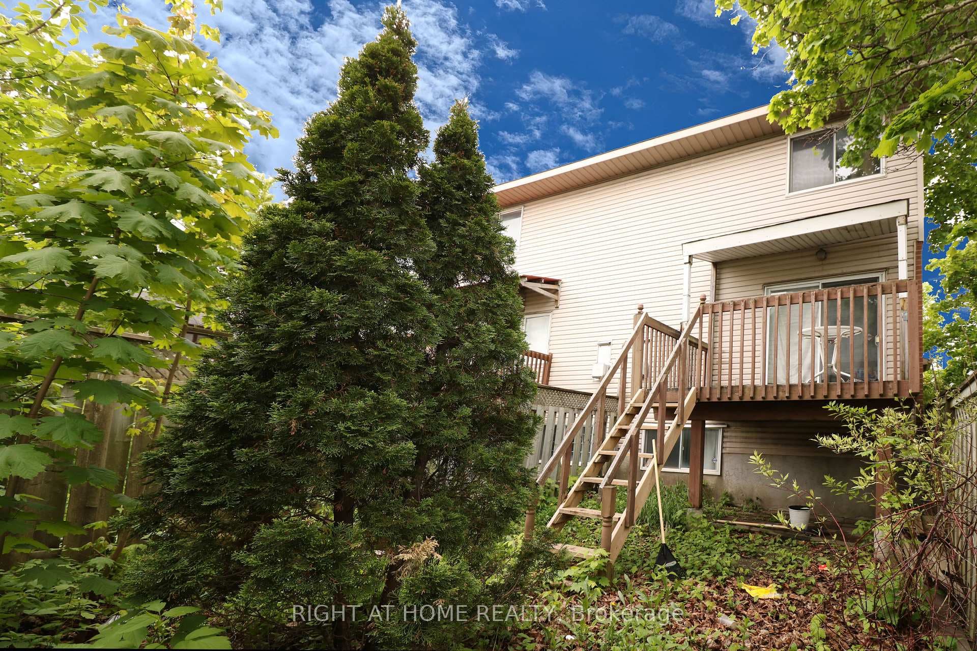 1901 Hampstead Place photo 21
