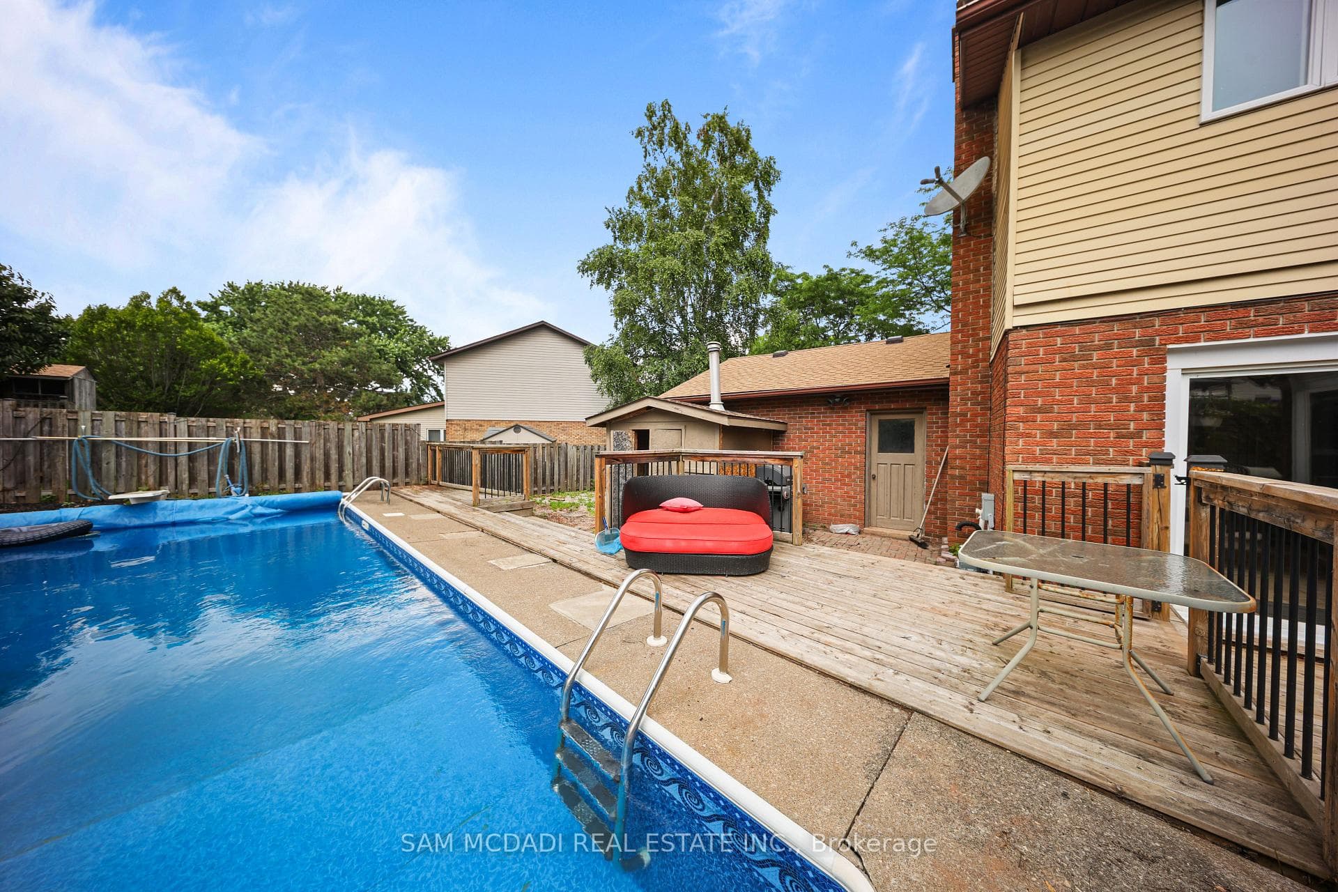8 Nomad Court photo 38