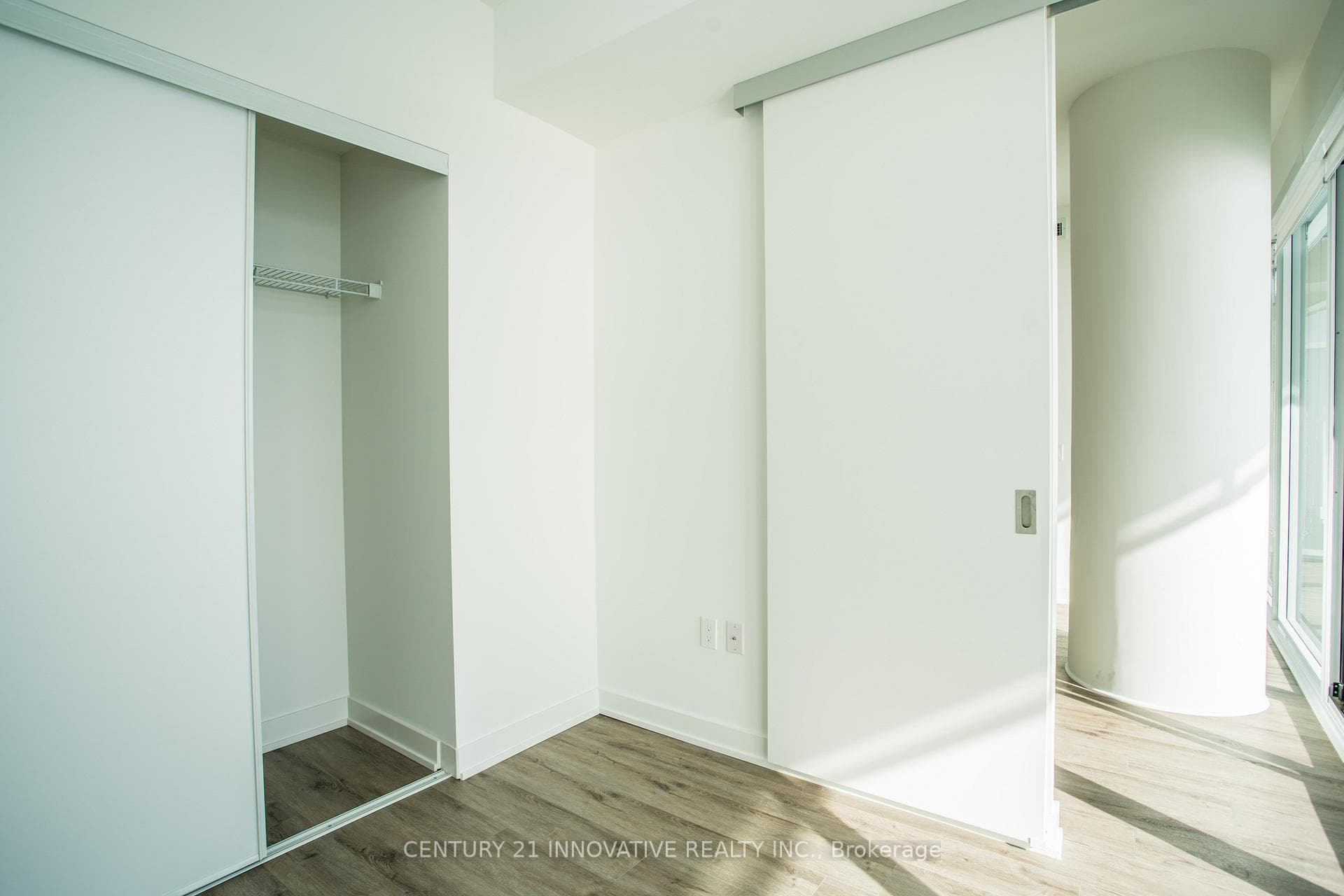 15 Queens Quay N/A Unit 2403 photo 12