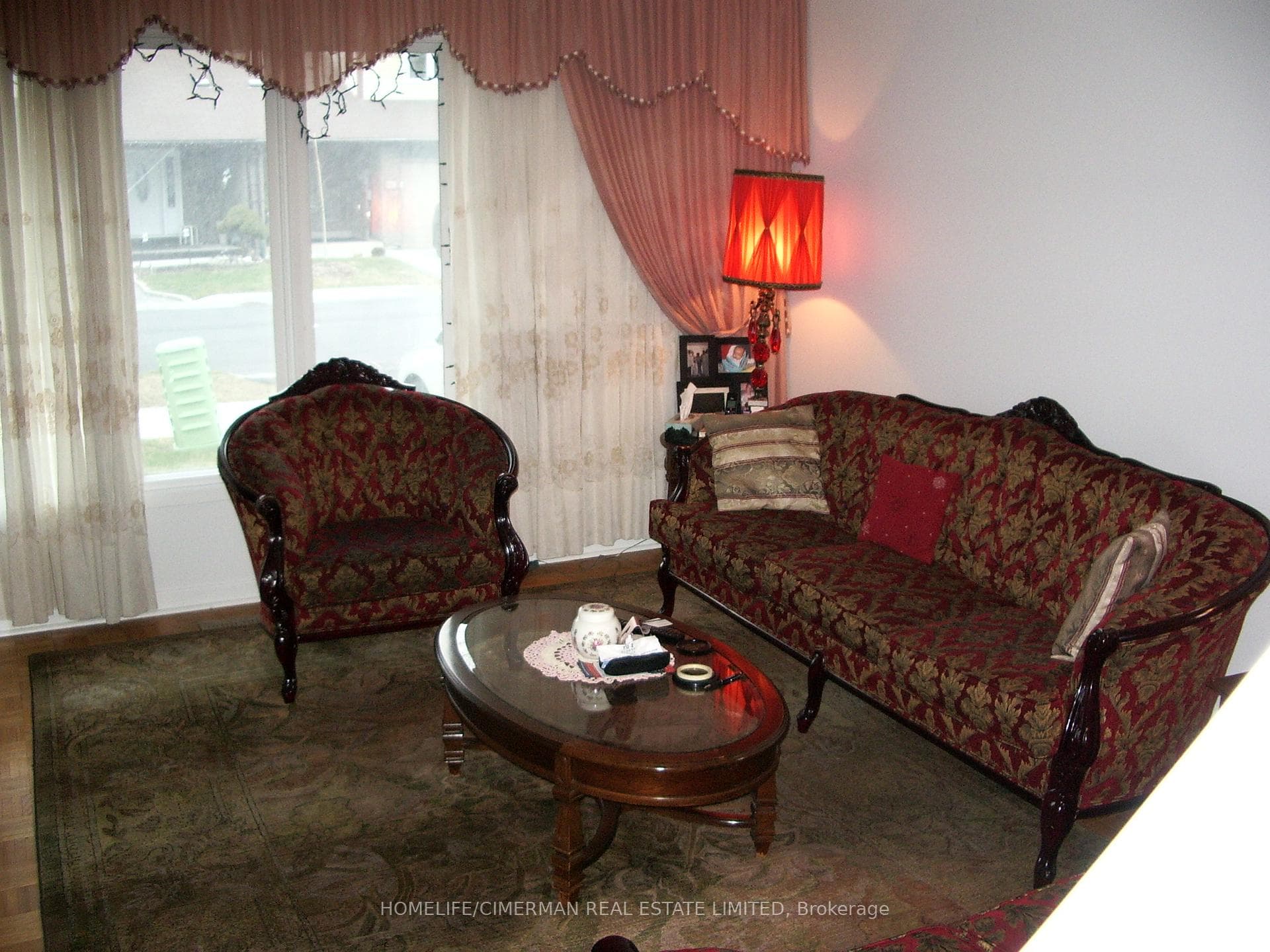 48 Wallis Crescent photo 4