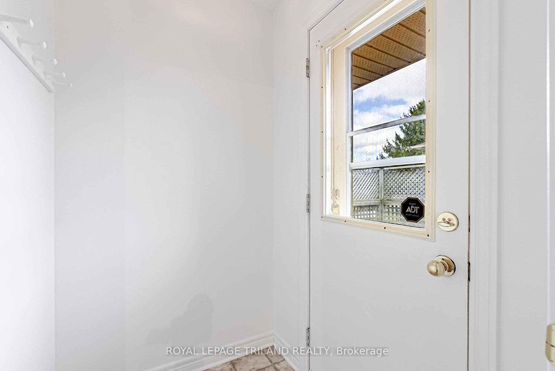 14 Amber Drive photo 15