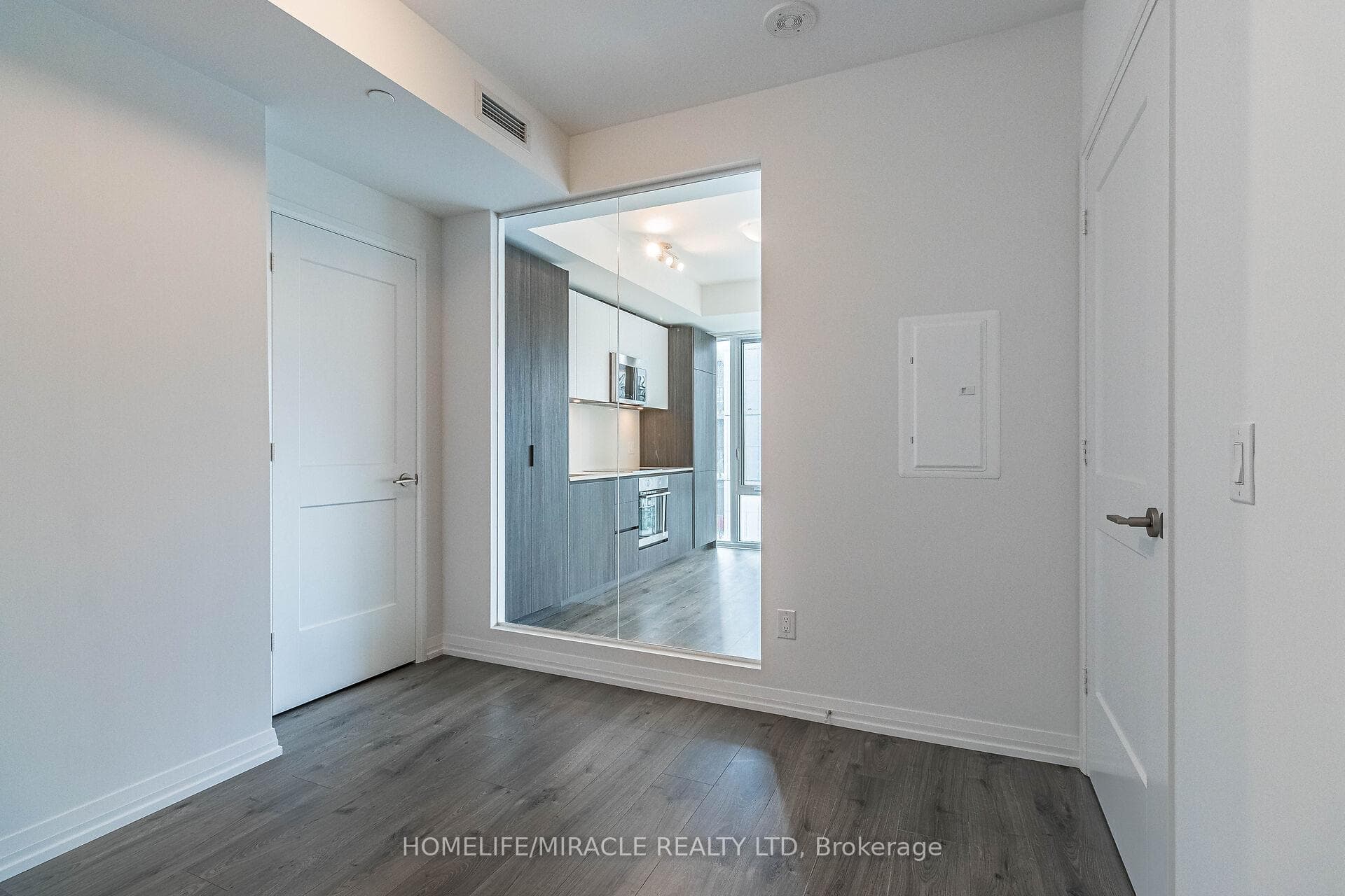 28 Widmer Street Unit 4021 photo 11