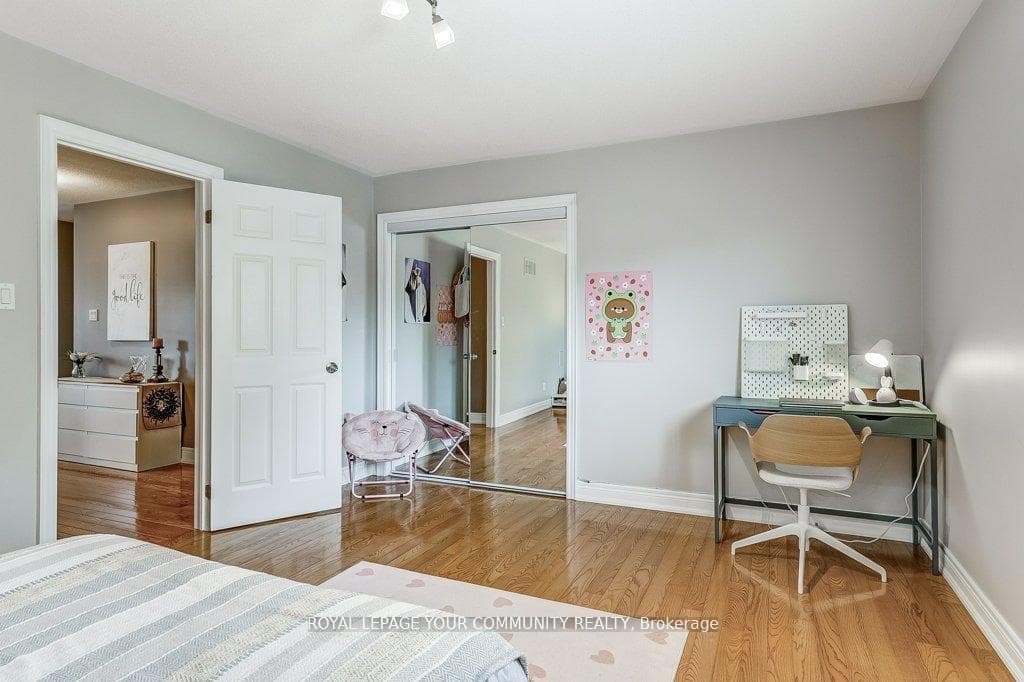 67 Pondmede Crescent photo 23