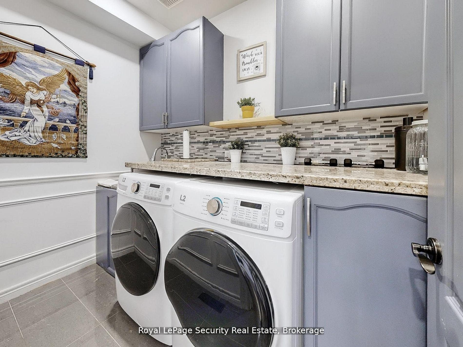 128 Daiseyfield Crescent photo 21
