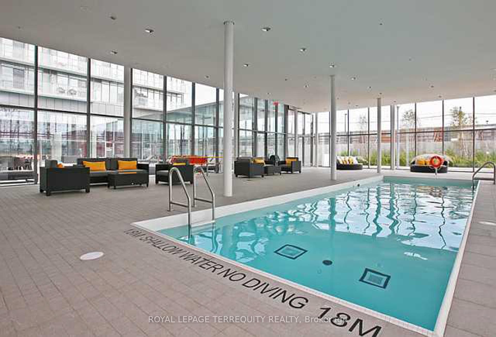 105 The Queensway N/A Unit 513 photo 22