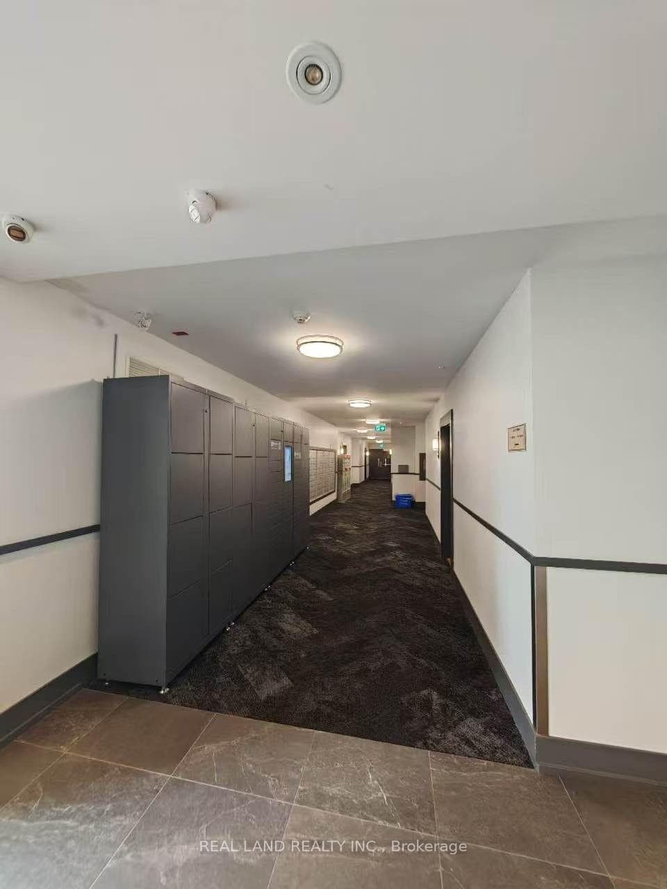570 Lolita Gardens Unit 127 photo 9