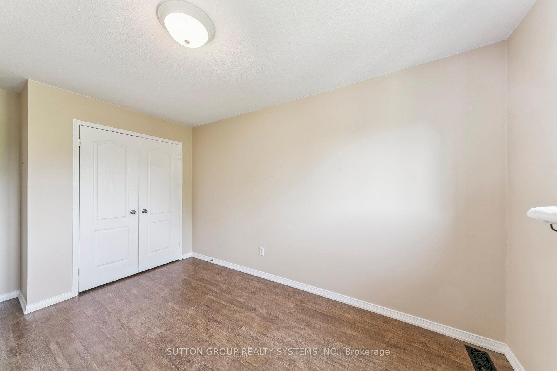 57 Foxborough Drive photo 25