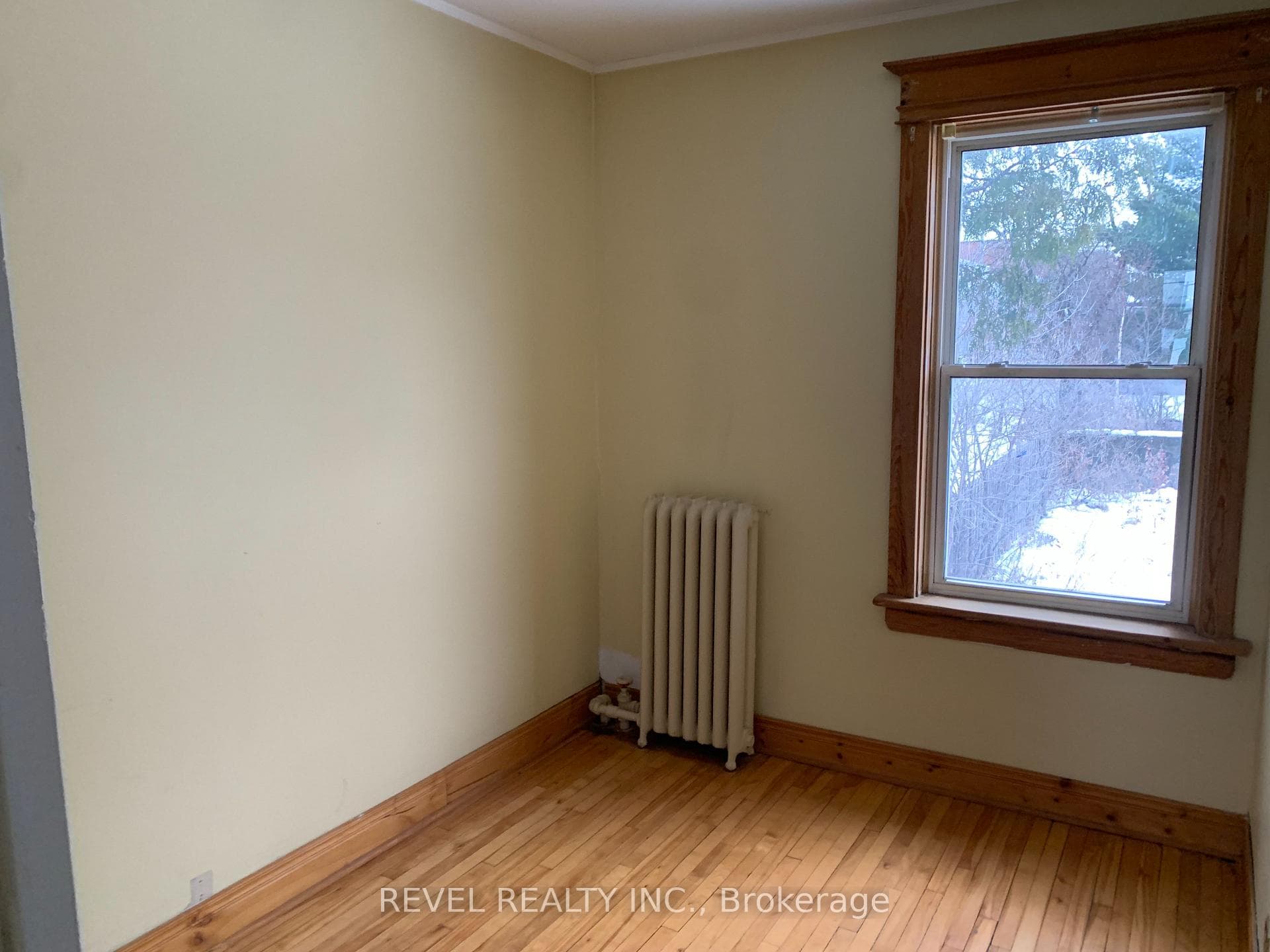 86 Maple Street photo 22
