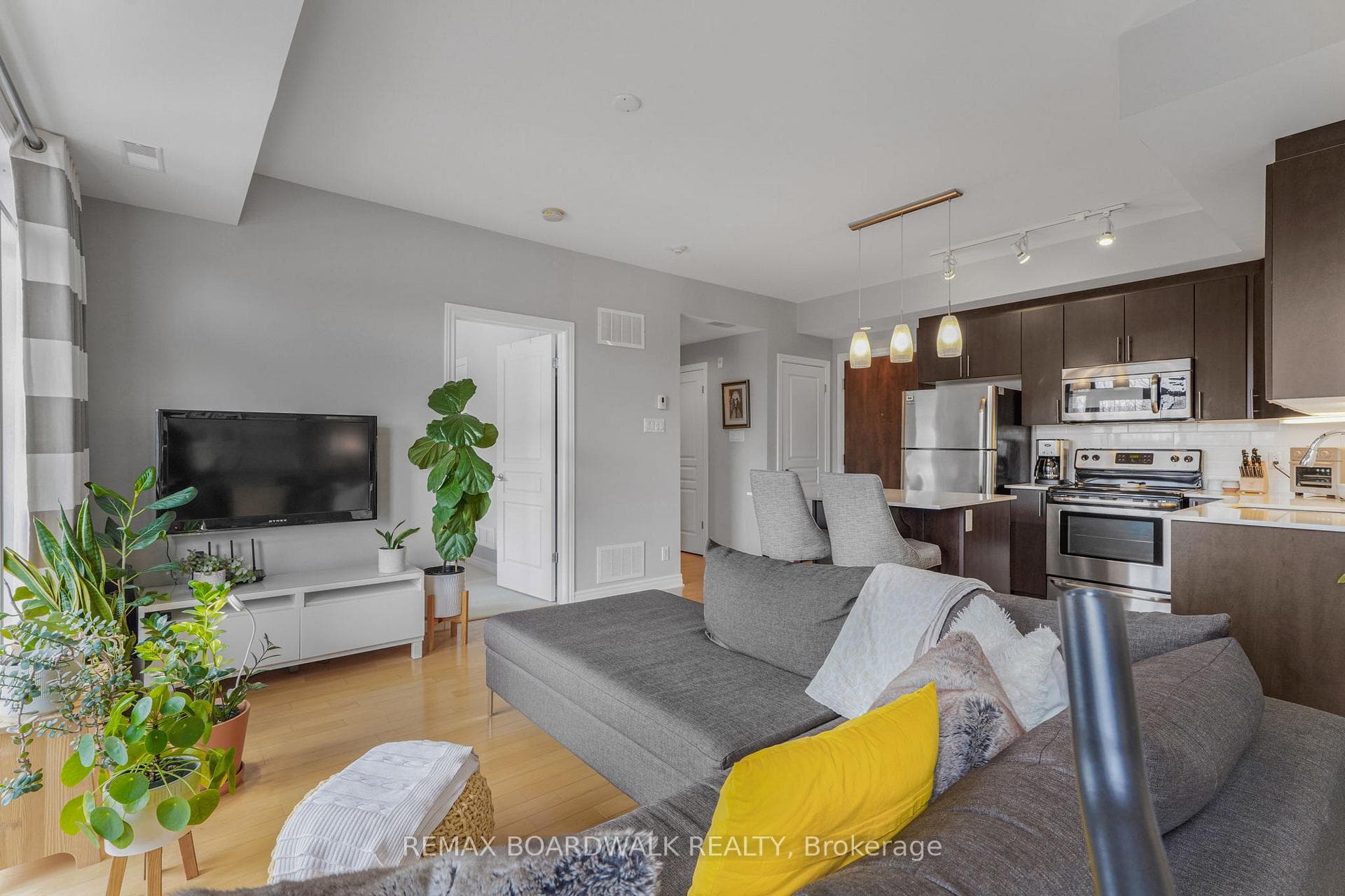 705 Beauparc Private Unit 203 photo 14