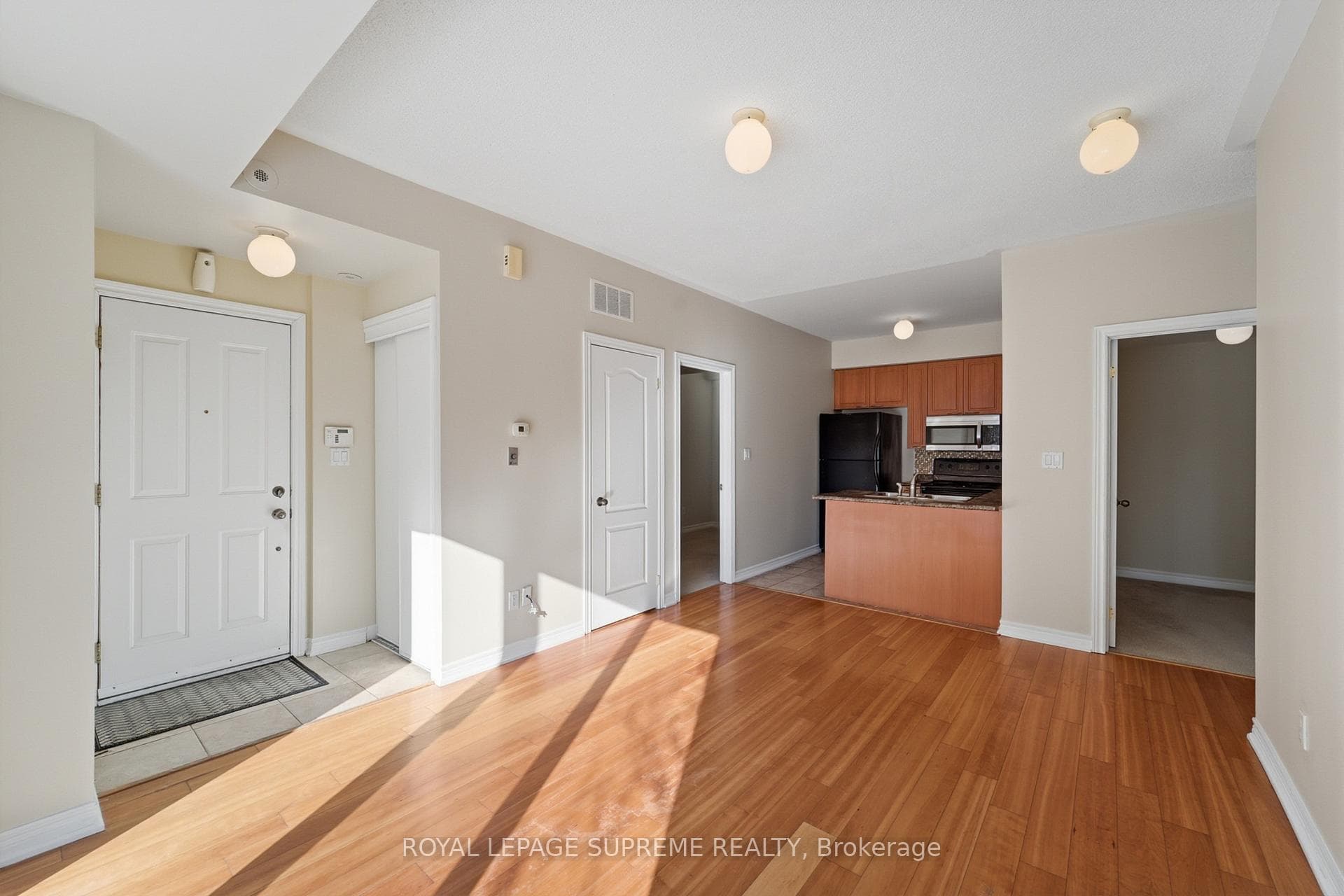 1837 Eglinton Avenue Unit 234 photo 3