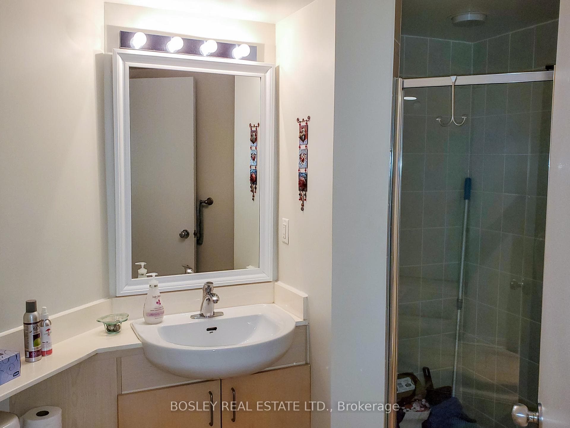 139 Merton Street Unit 242 photo 7