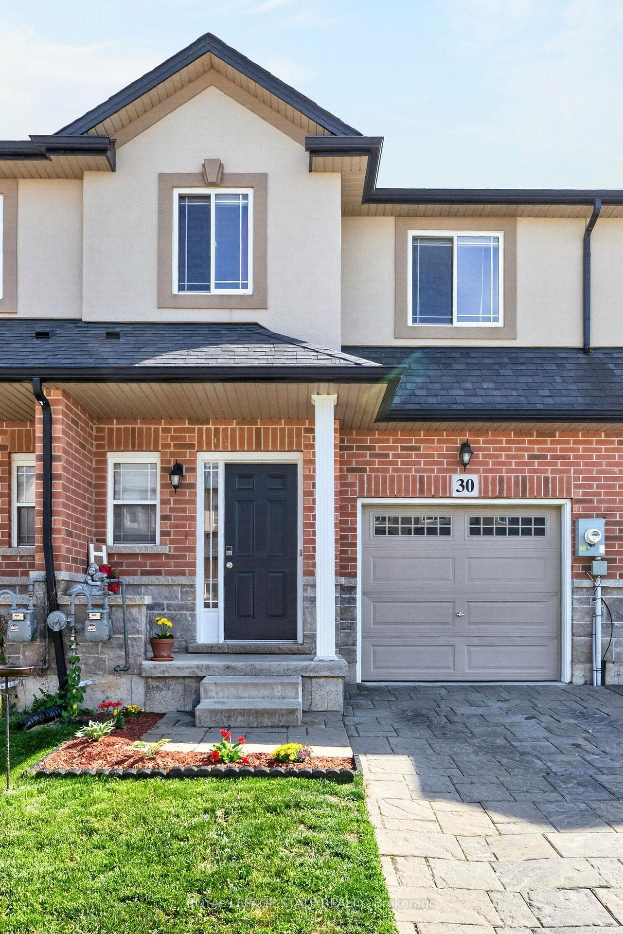 9 Hampton Brook Way photo 2