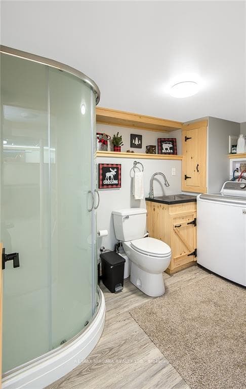 130 Secord Street photo 35