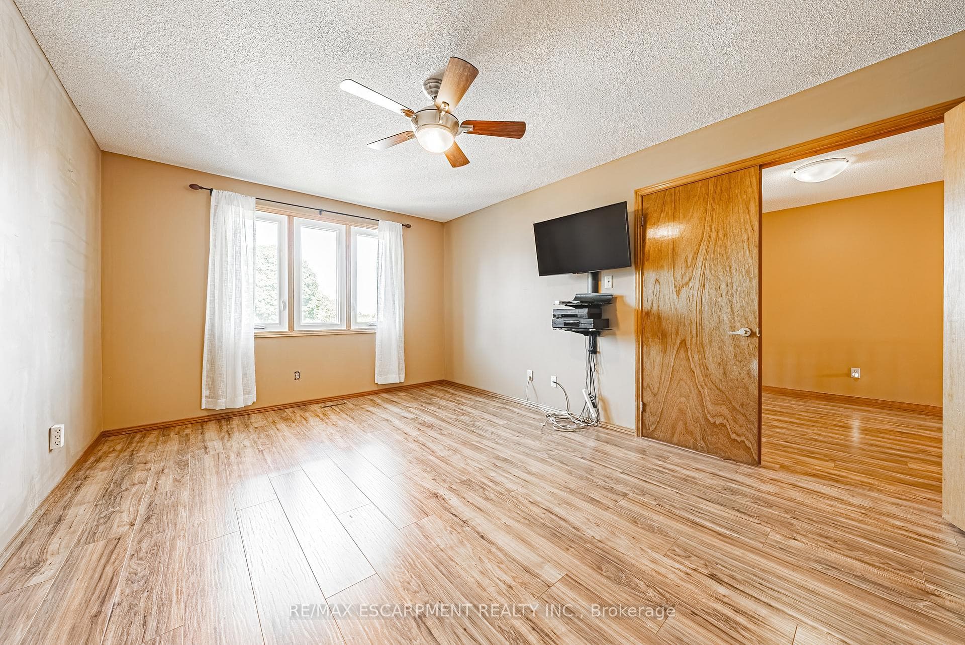 19 Glenhaven Court photo 17