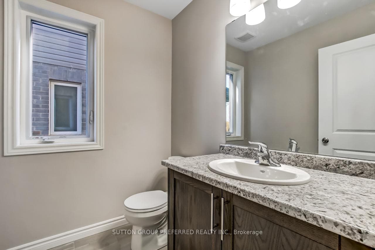 371 KENNINGTON Way photo 4