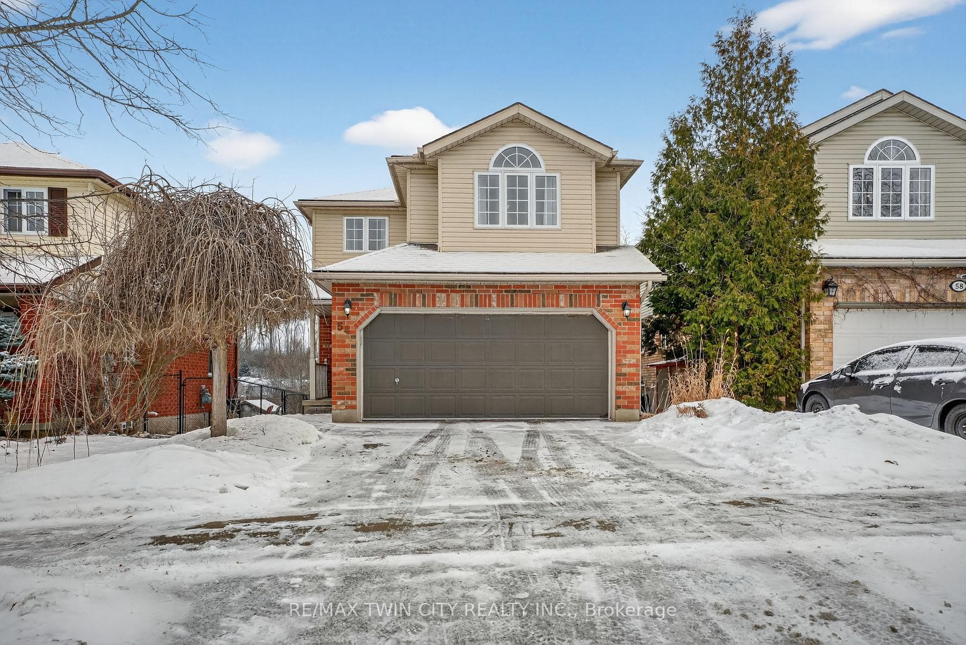 54 Glencliffe Court photo 1