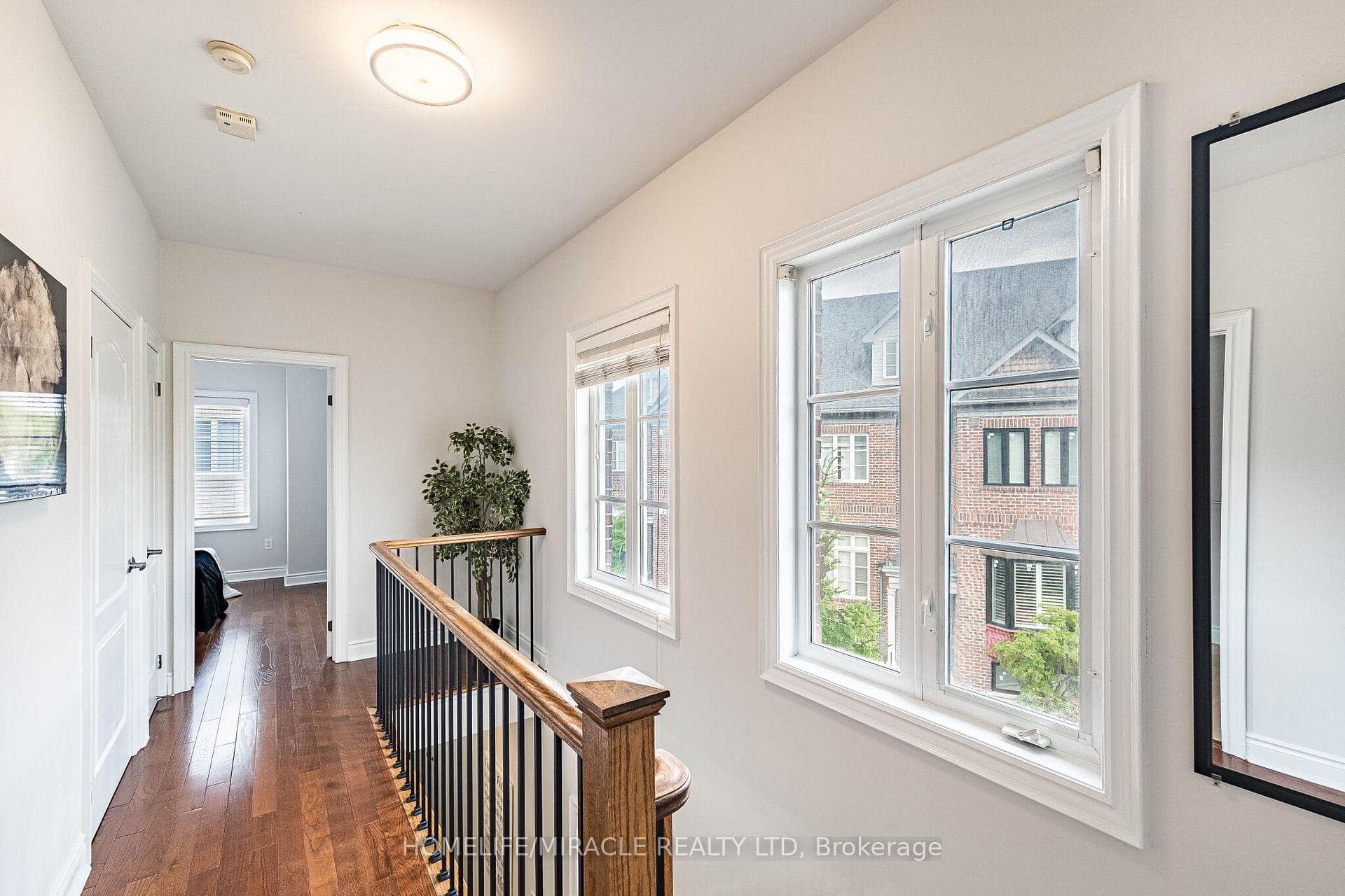 265 Van Dusen Boulevard Unit 1 photo 30