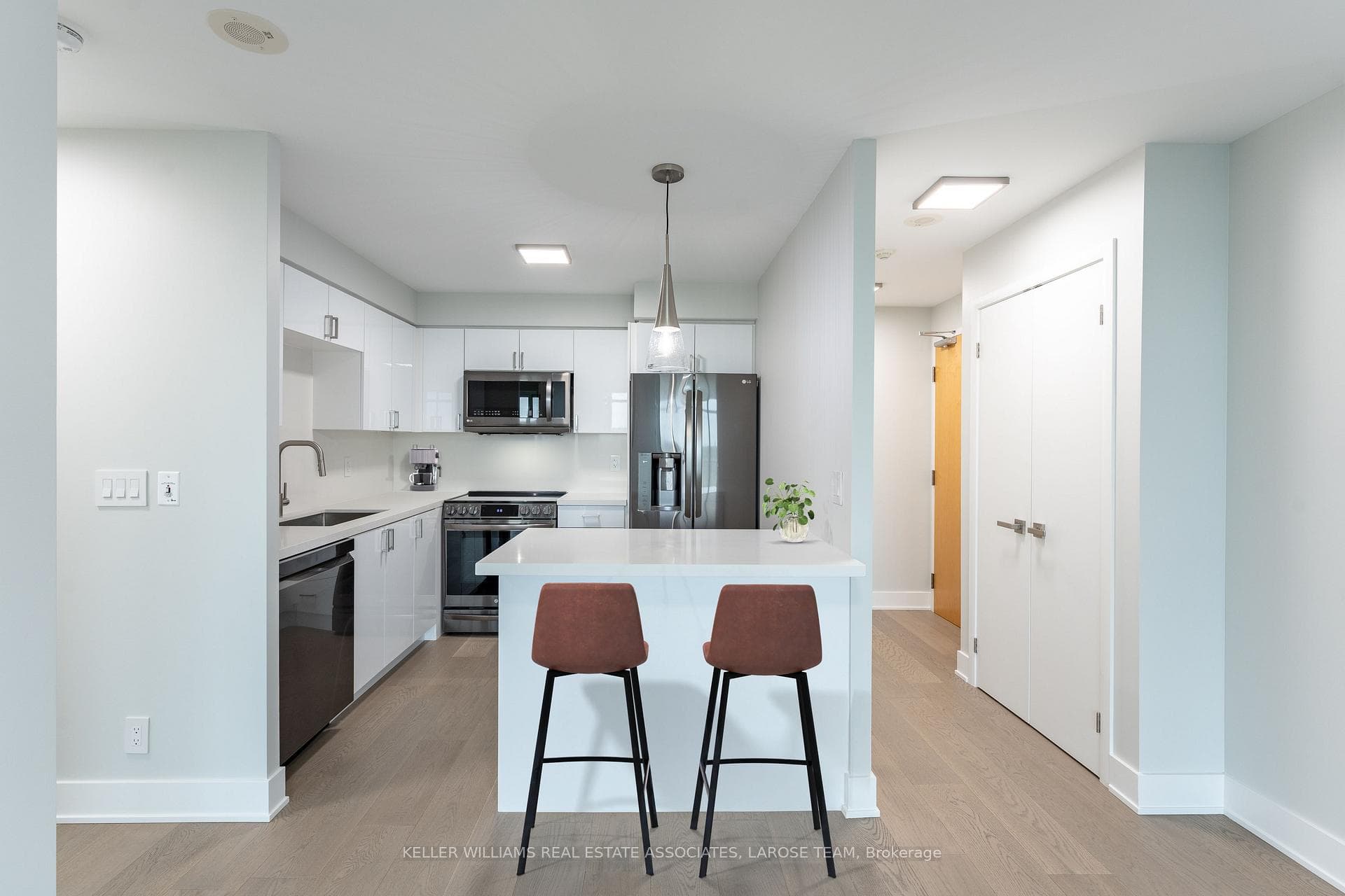 Virtual Staging