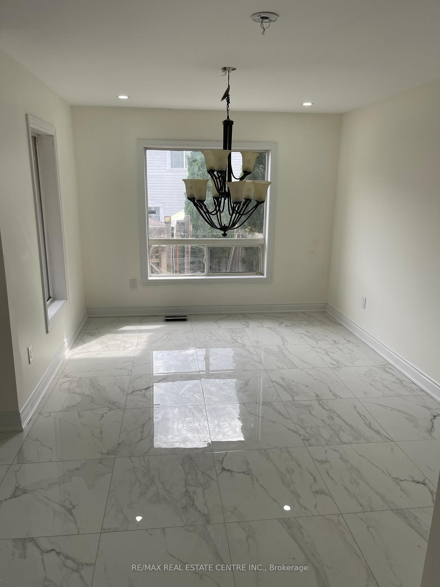 204 Van Scott (Upper) Drive photo 10