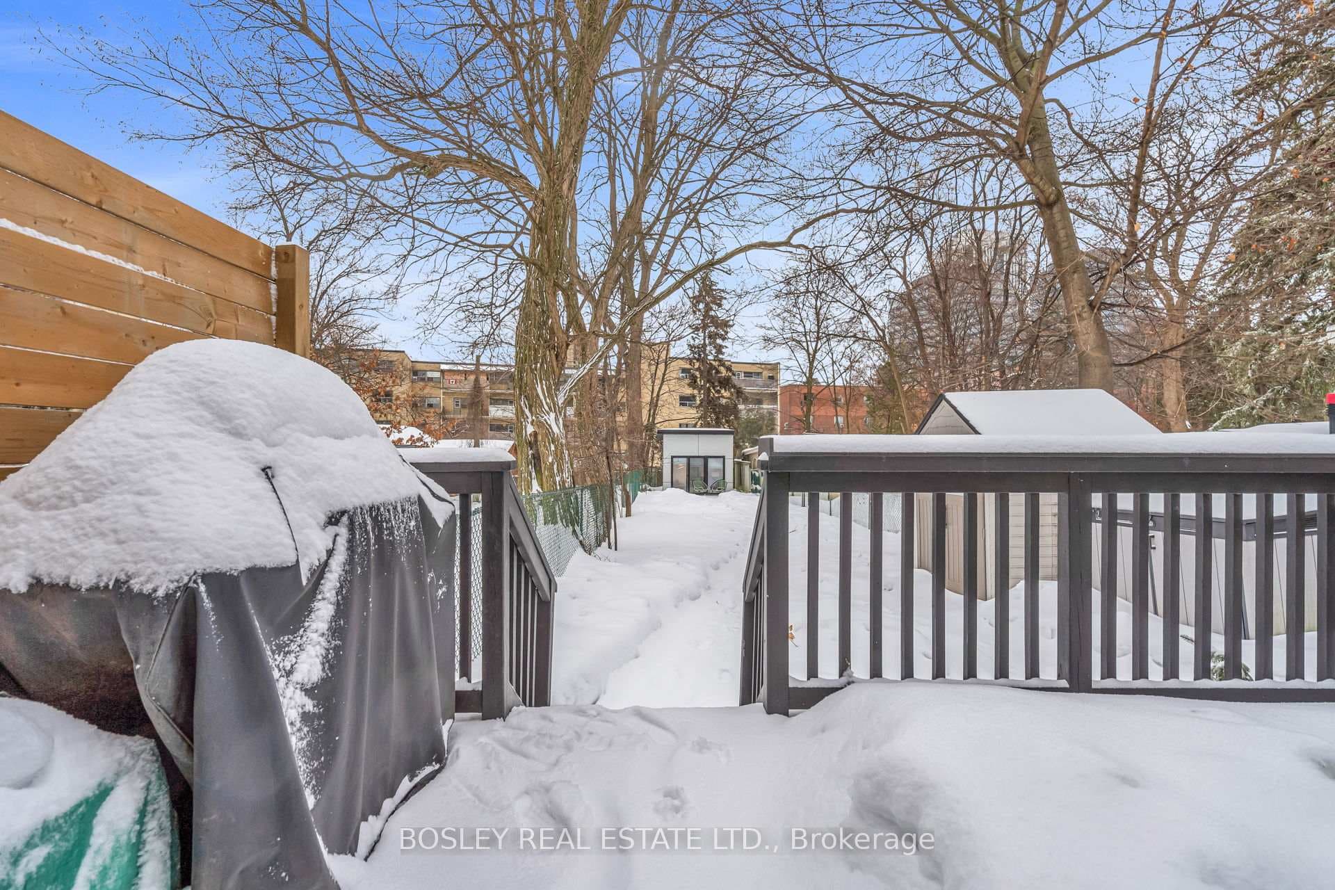 19 Thursfield Crescent photo 45