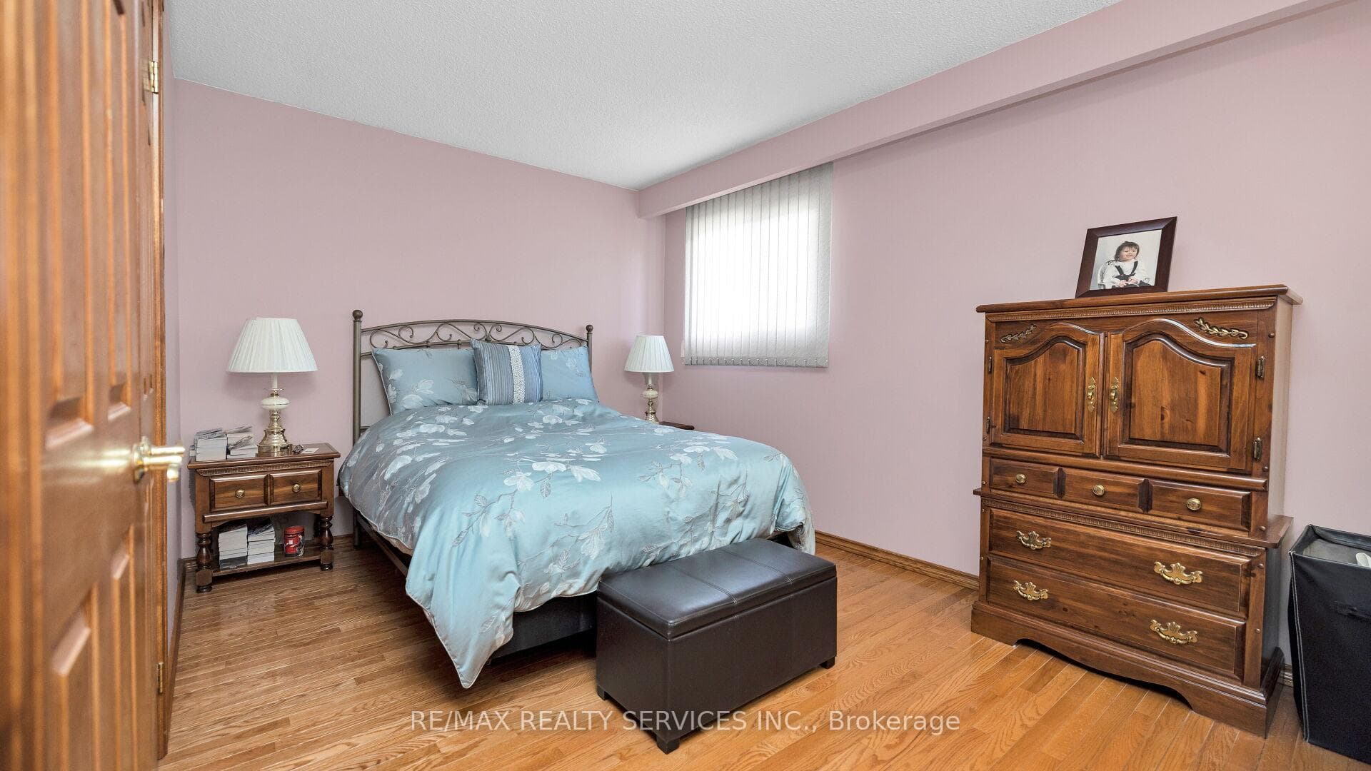 4 Eastwood Court photo 22