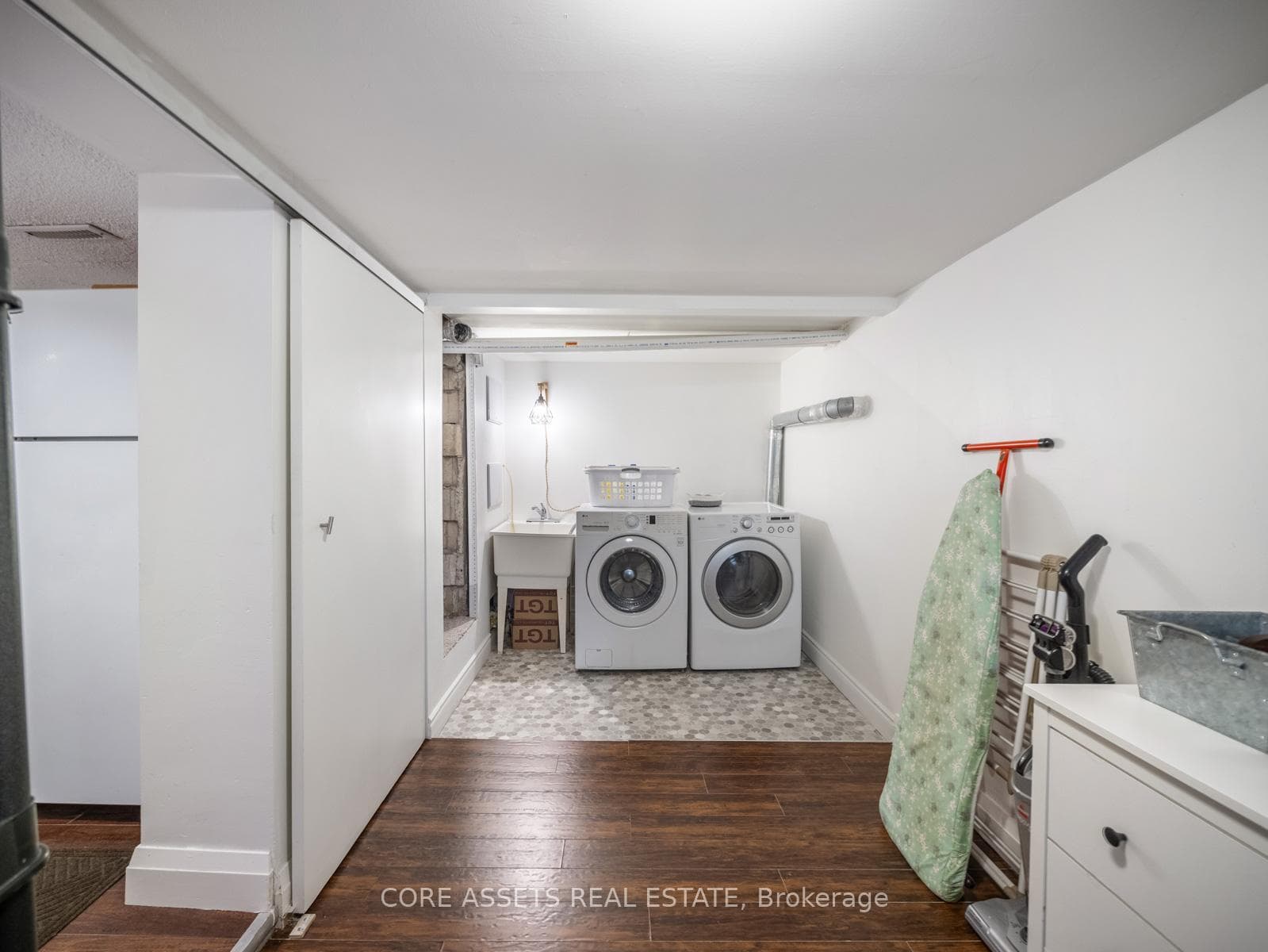 169 Northcliffe Boulevard photo 30