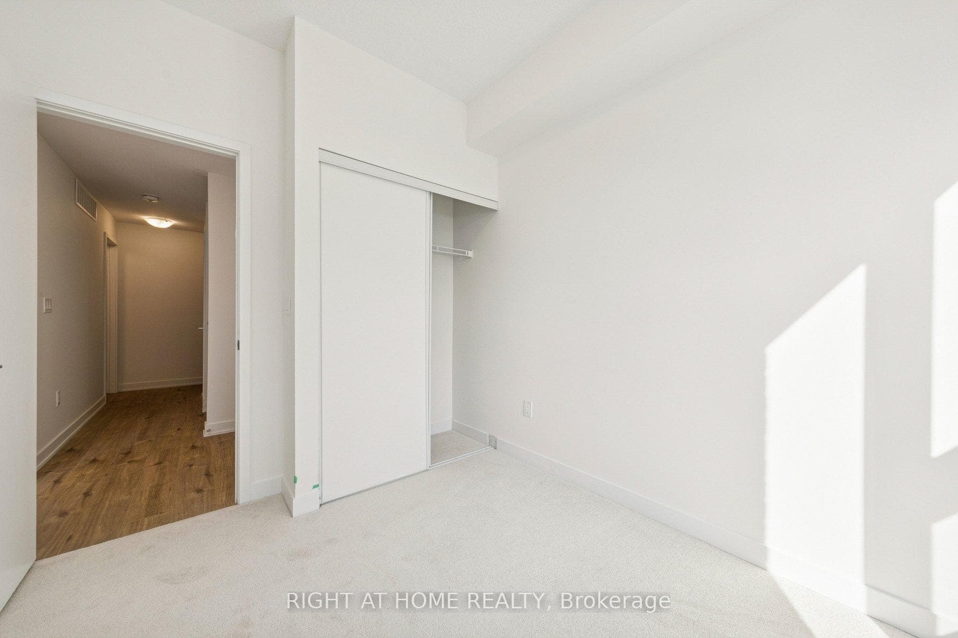 496 Plains Road Unit TH30 (unit# 9) photo 10