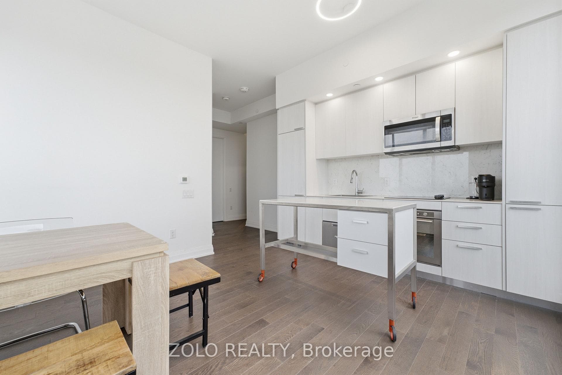 75 Canterbury Place Unit PH303 photo 6
