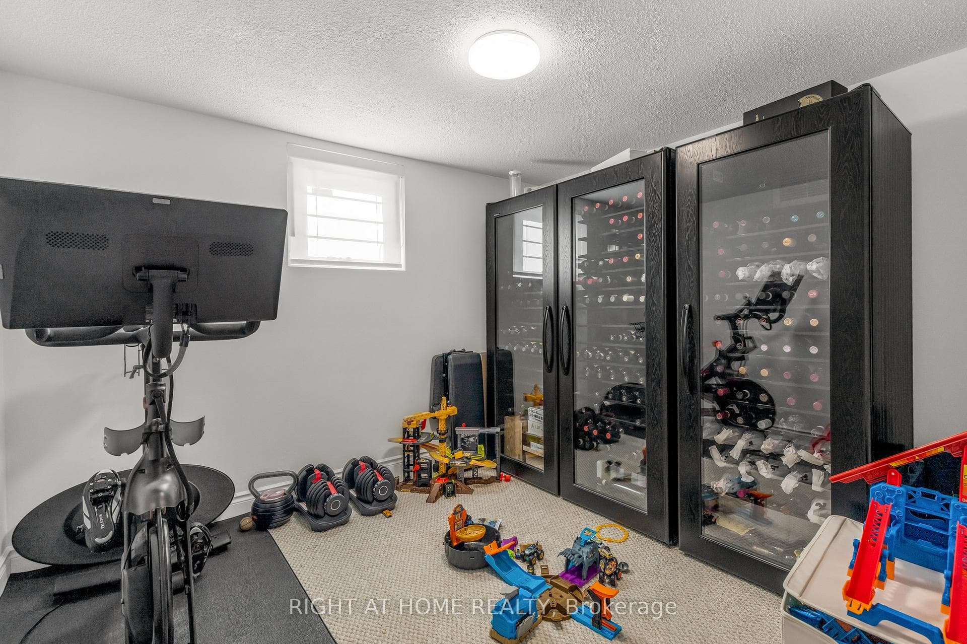 27 Woodlawn Avenue photo 39