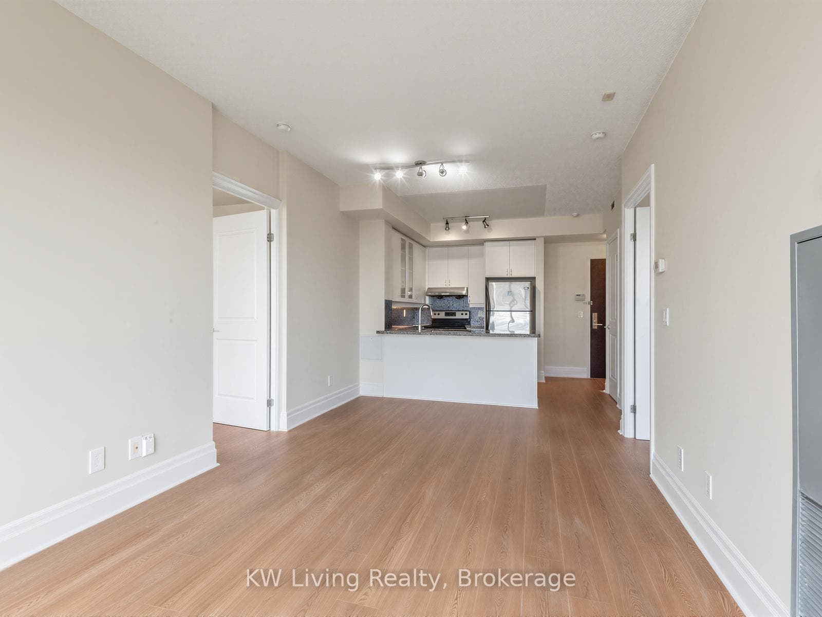 21 Upper Duke Crescent Unit 604 photo 14