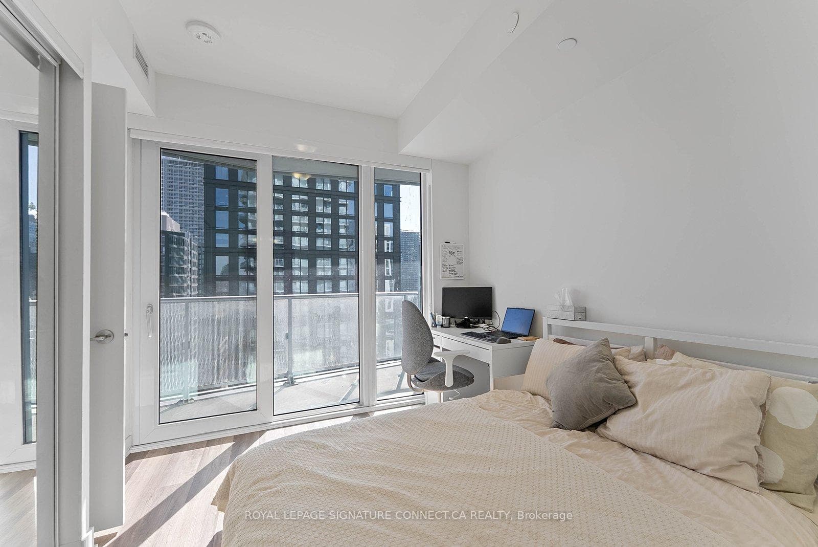 100 Dalhousie Street Unit 2107 photo 11