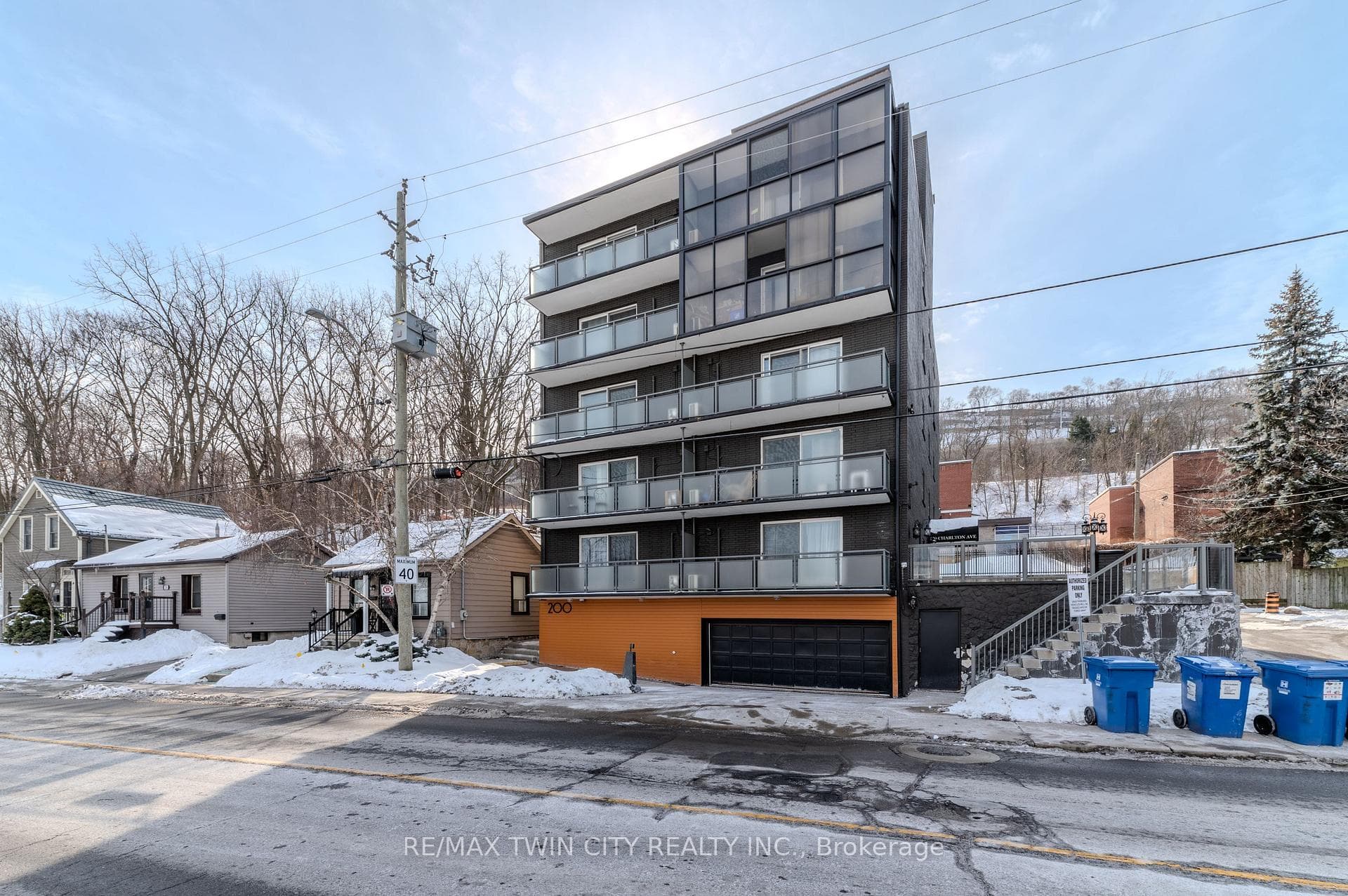 200 Charlton Avenue Unit 303 photo 2