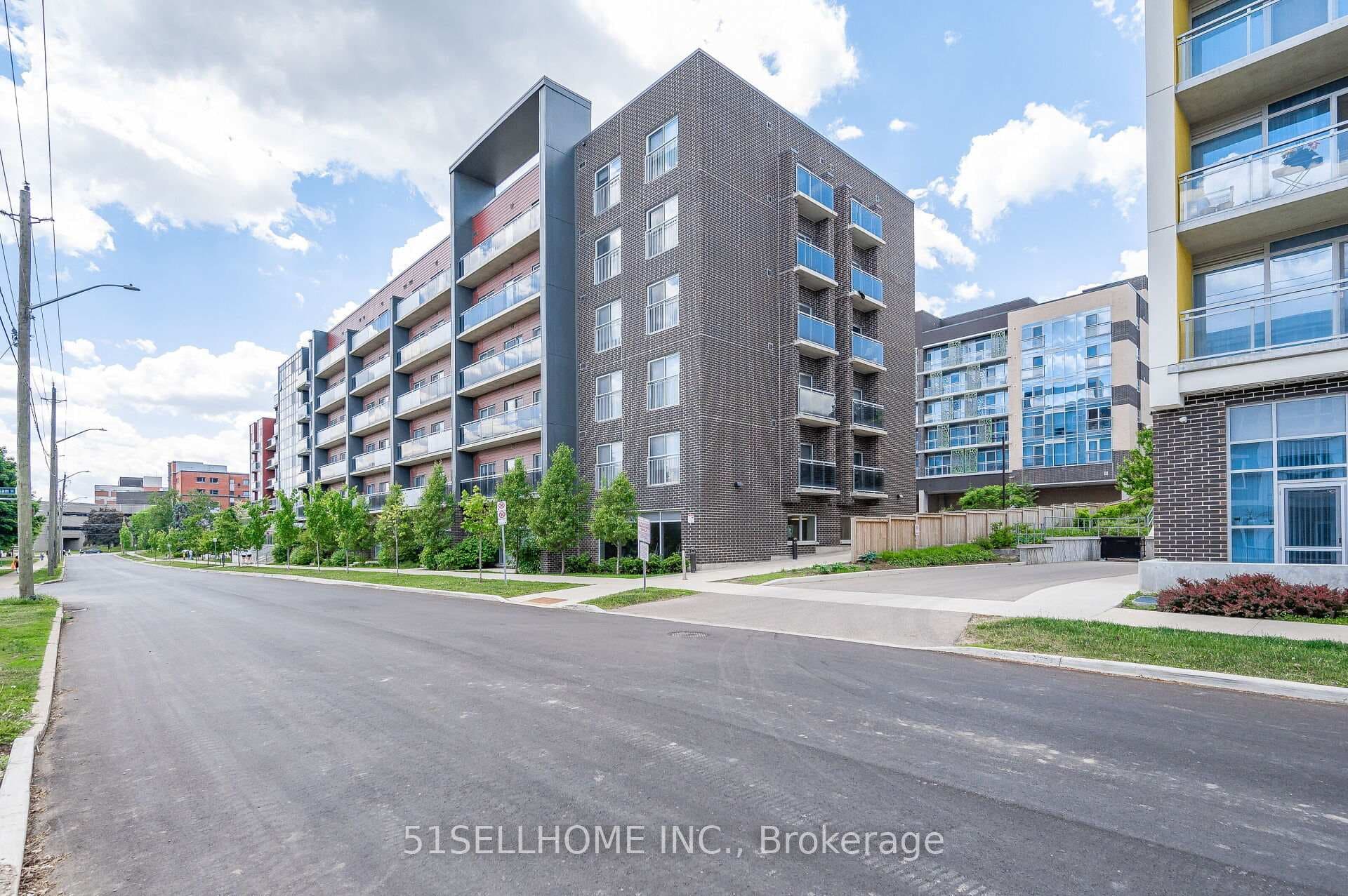 251 Hemlock Street Unit 707 photo 3