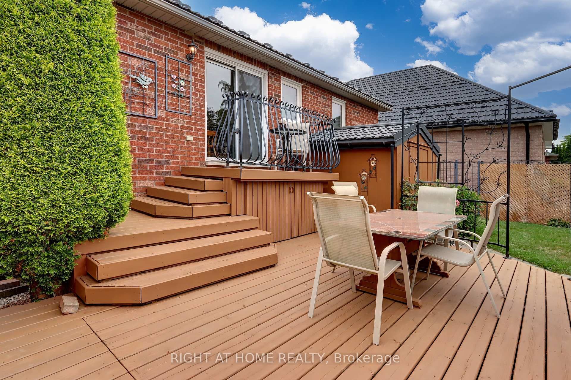 24 Huffmann Drive photo 44