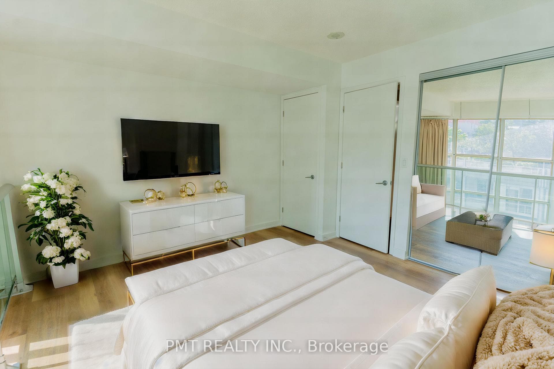 36 Blue Jays Way Unit 1109 photo 6