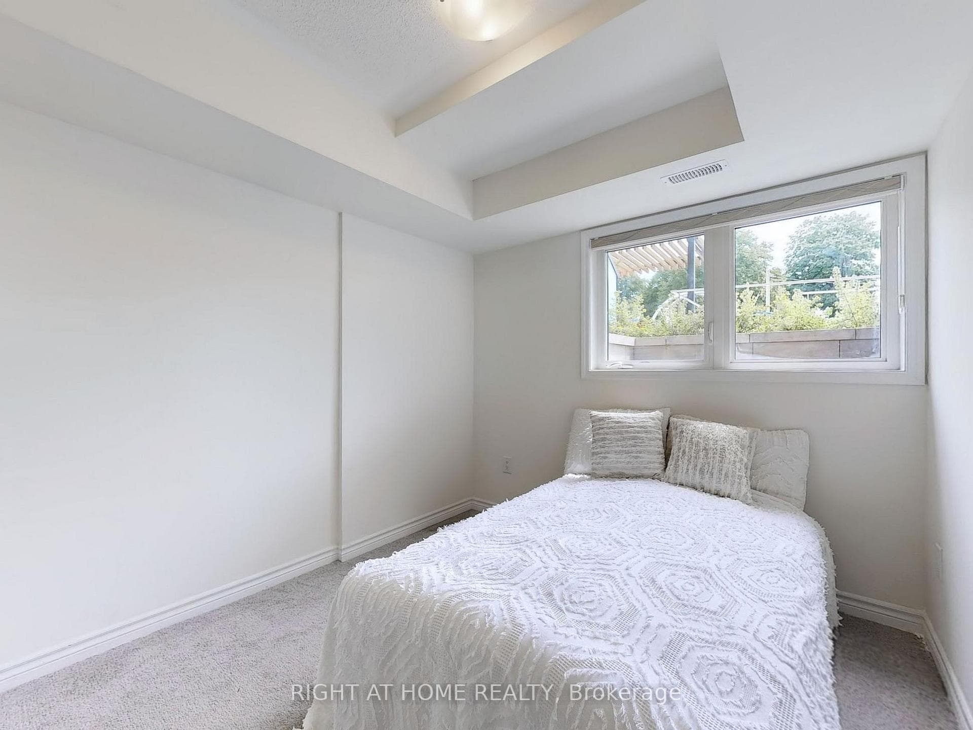 1081 Danforth Road Unit 129 photo 22