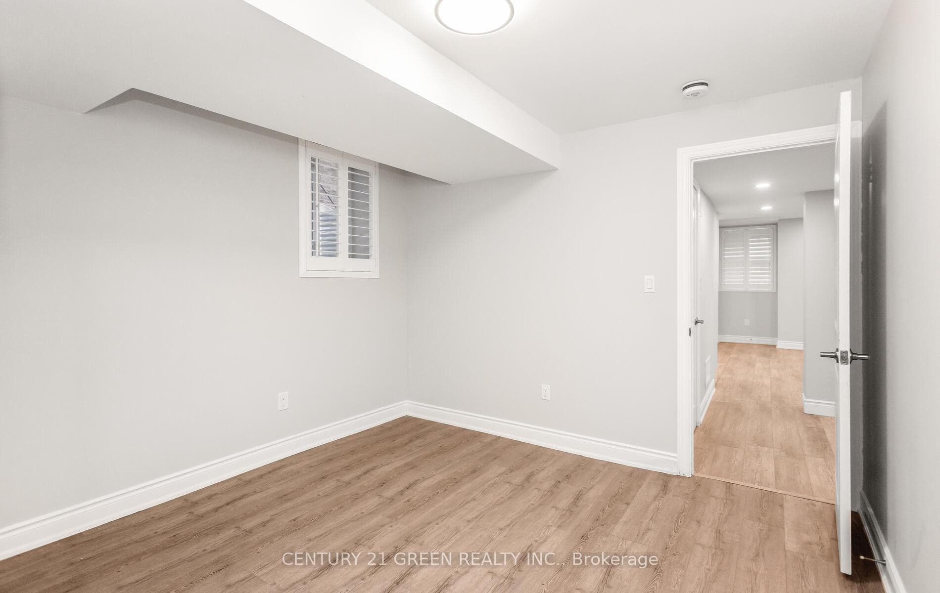 171 Belmore Court photo 41