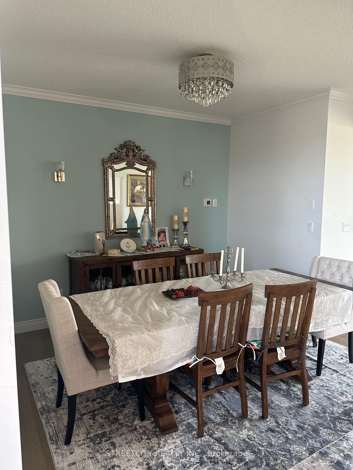2084 Wateroak Drive photo 3