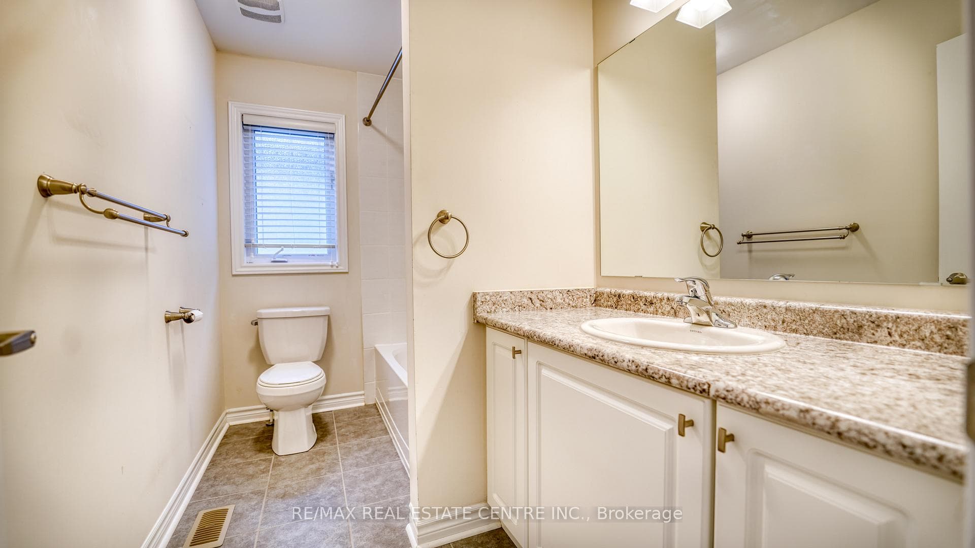 63 Ray Richards Street photo 34