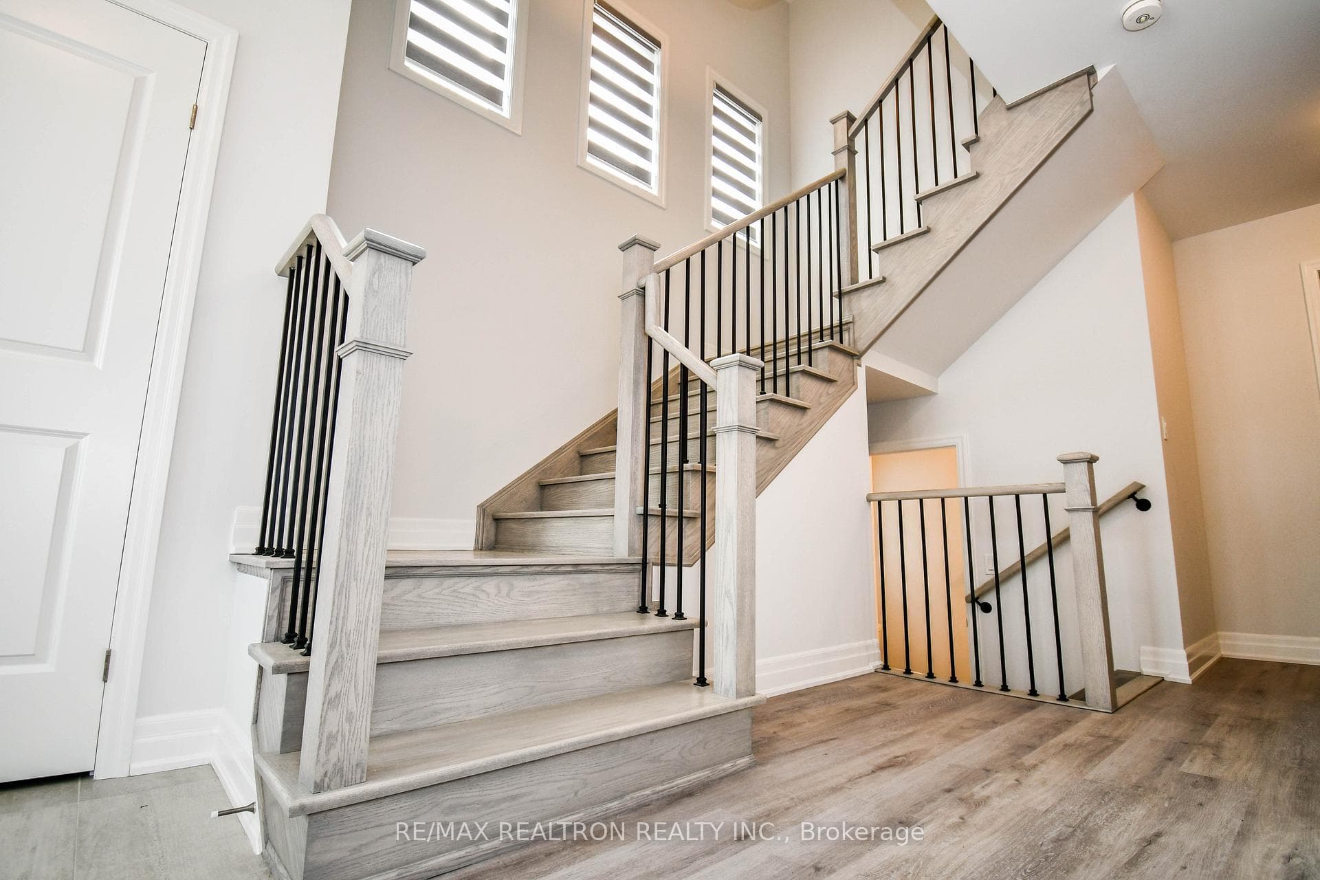36 Del Ray Crescent photo 14