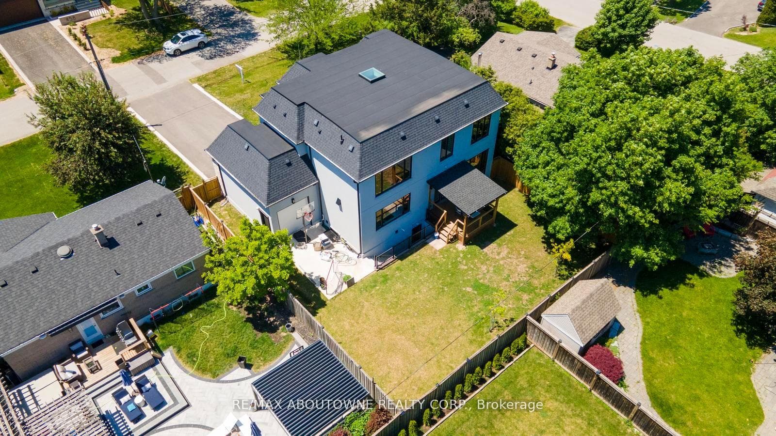 455 Samford Place photo 45