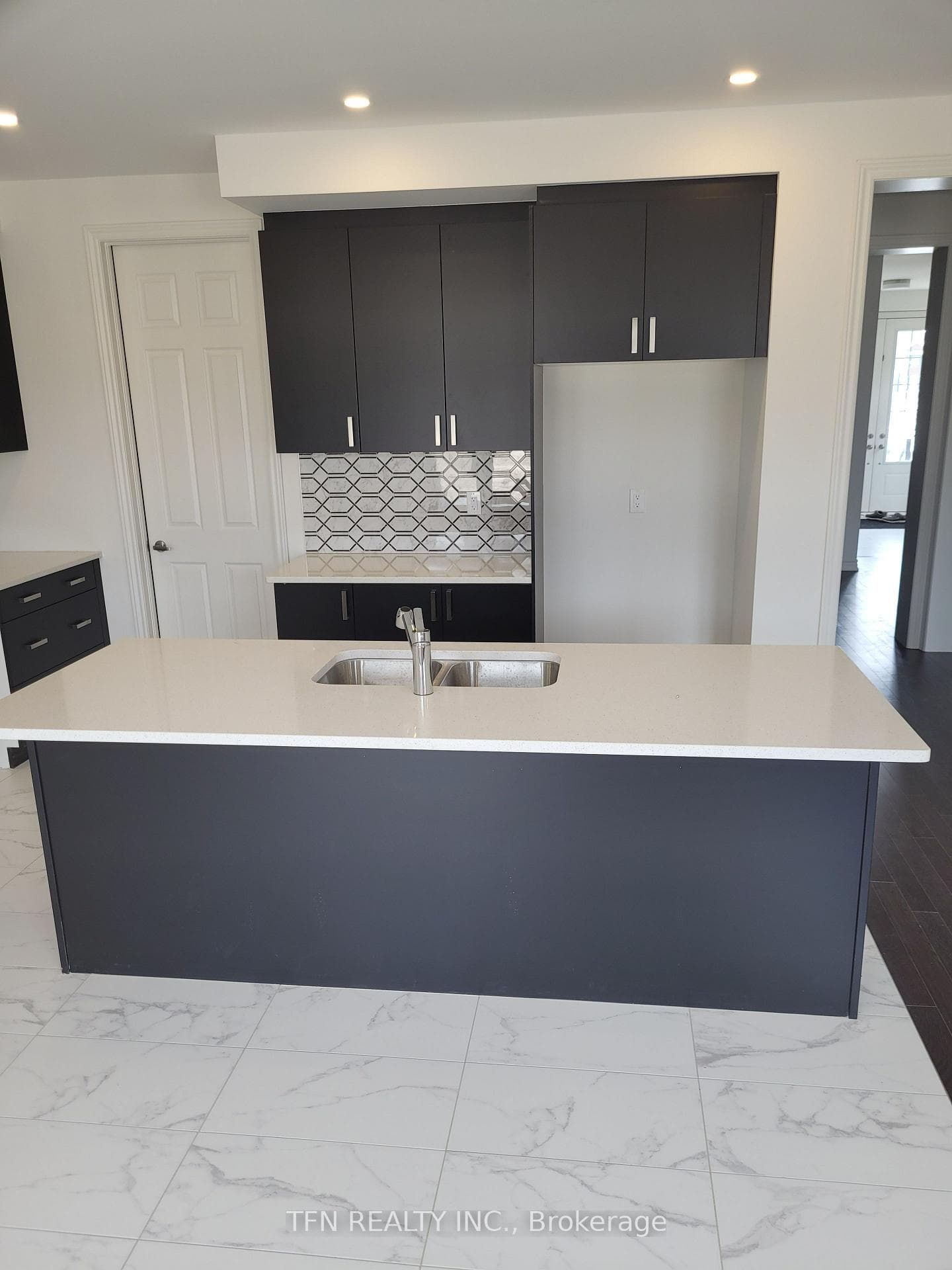 14 Primrose Heights photo 5
