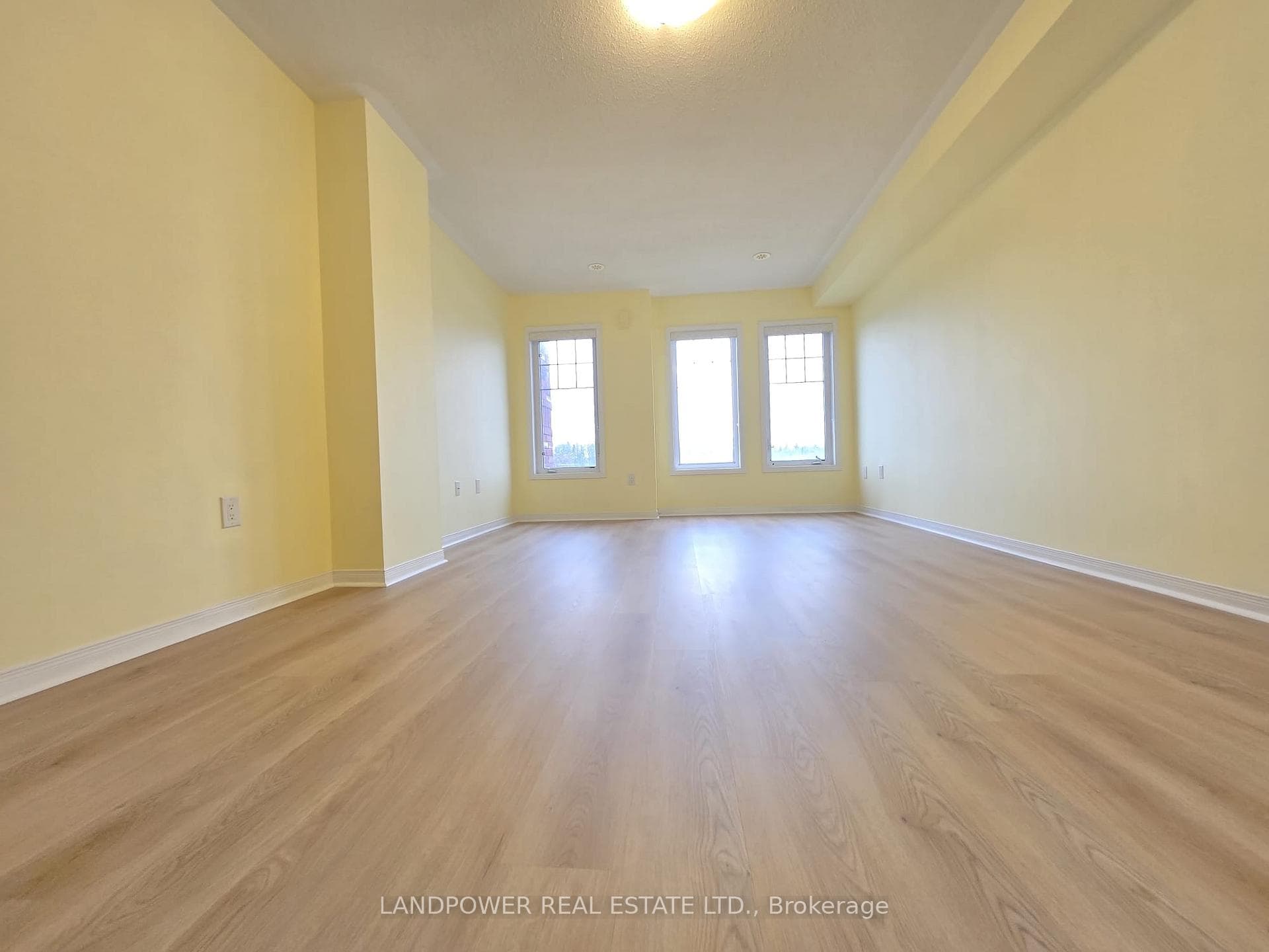 5289 Major Mackenzie Drive photo 13