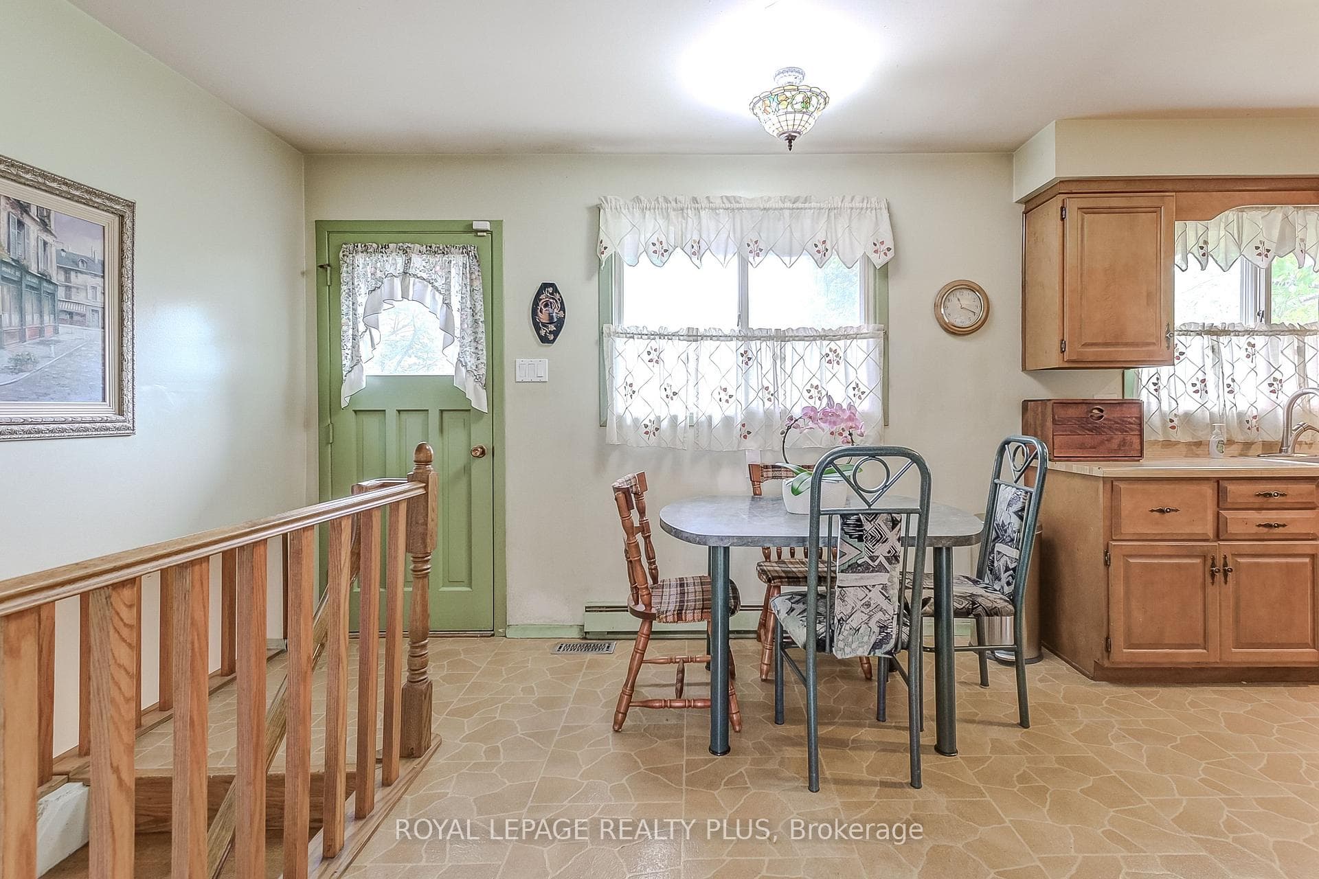 2174 Herridge Drive photo 12