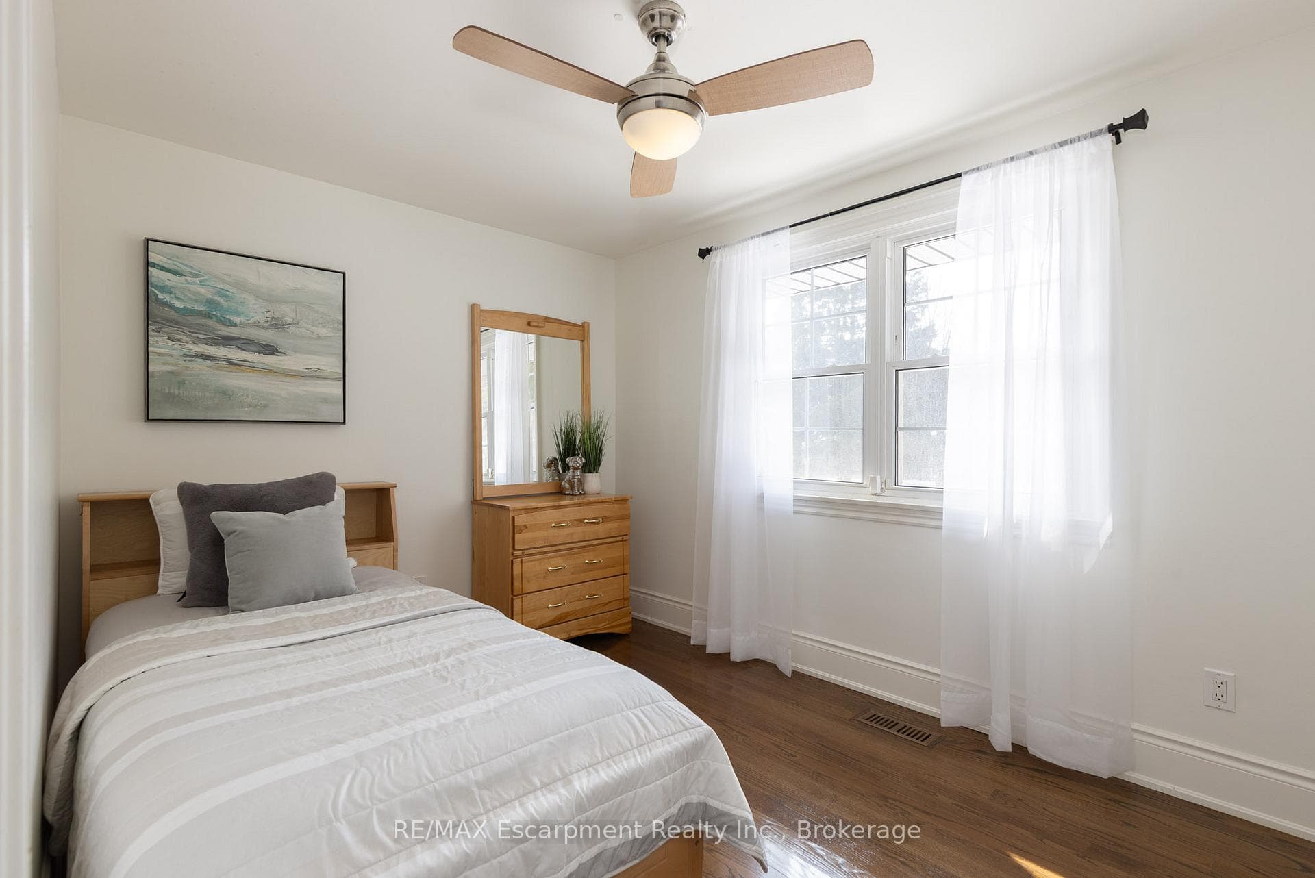 165 Walby Drive photo 18