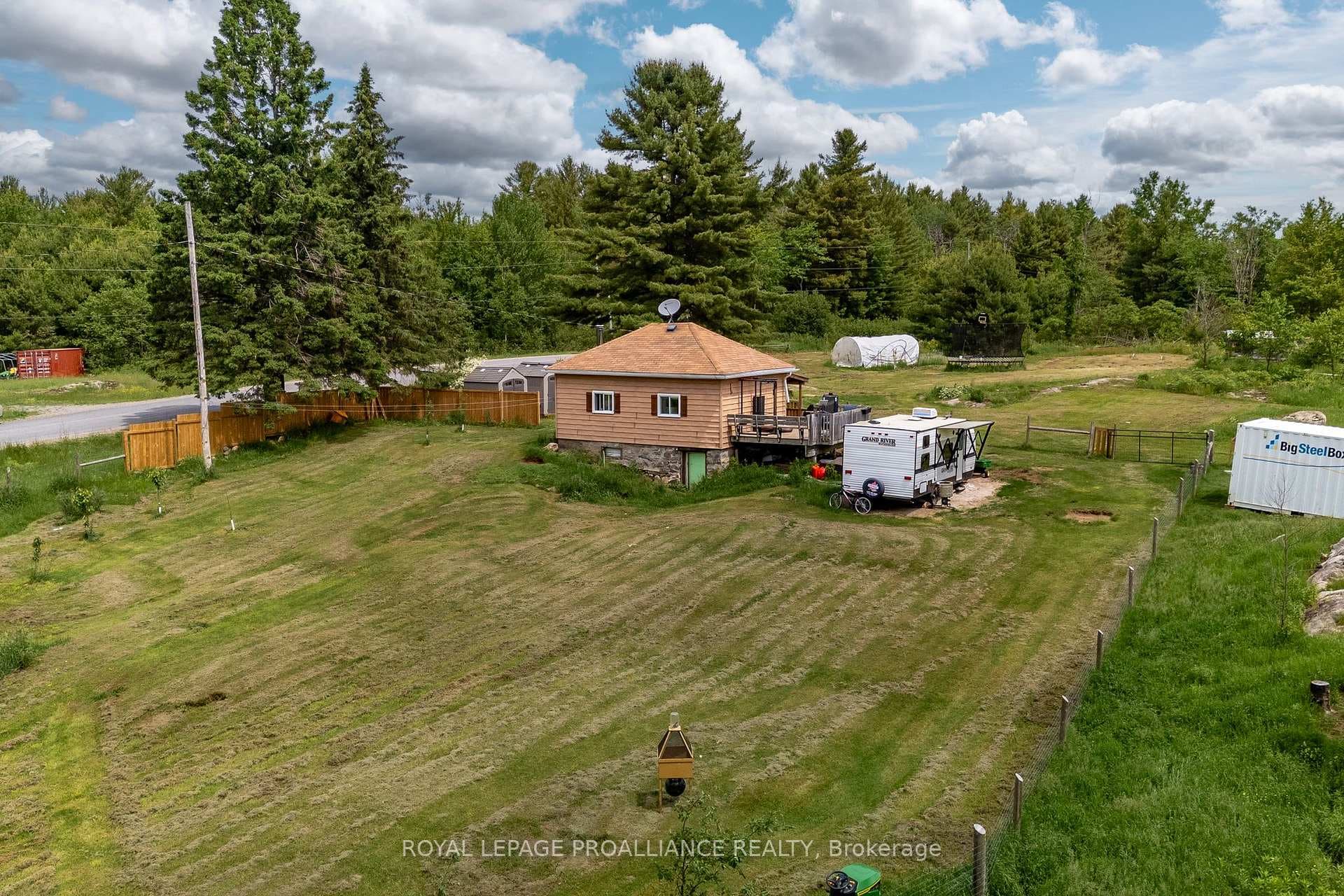 1886 Flinton Road photo 9