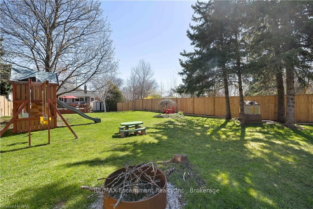 1266 HOMEWOOD Drive photo 46
