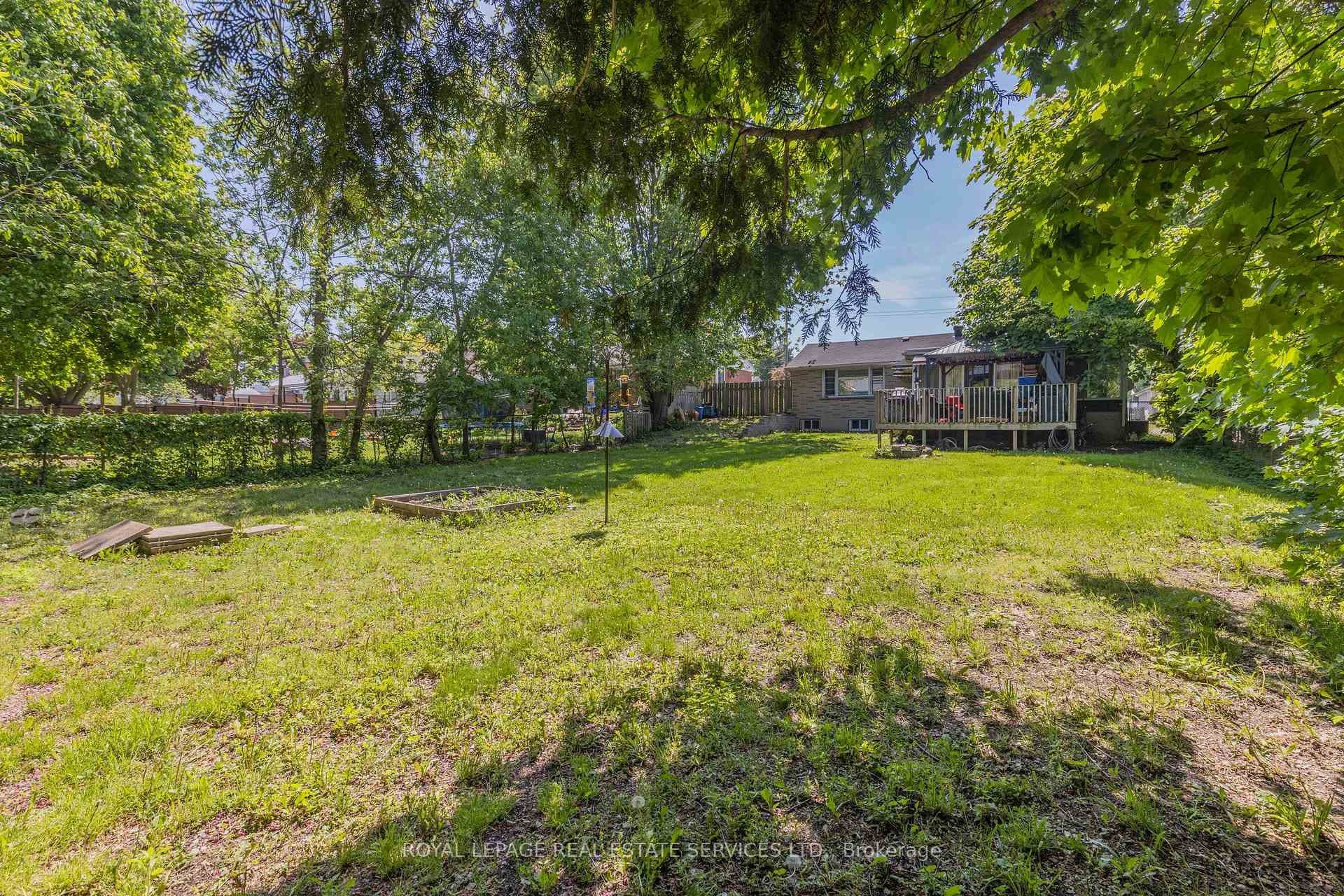 248 WELLINGTON Street photo 9