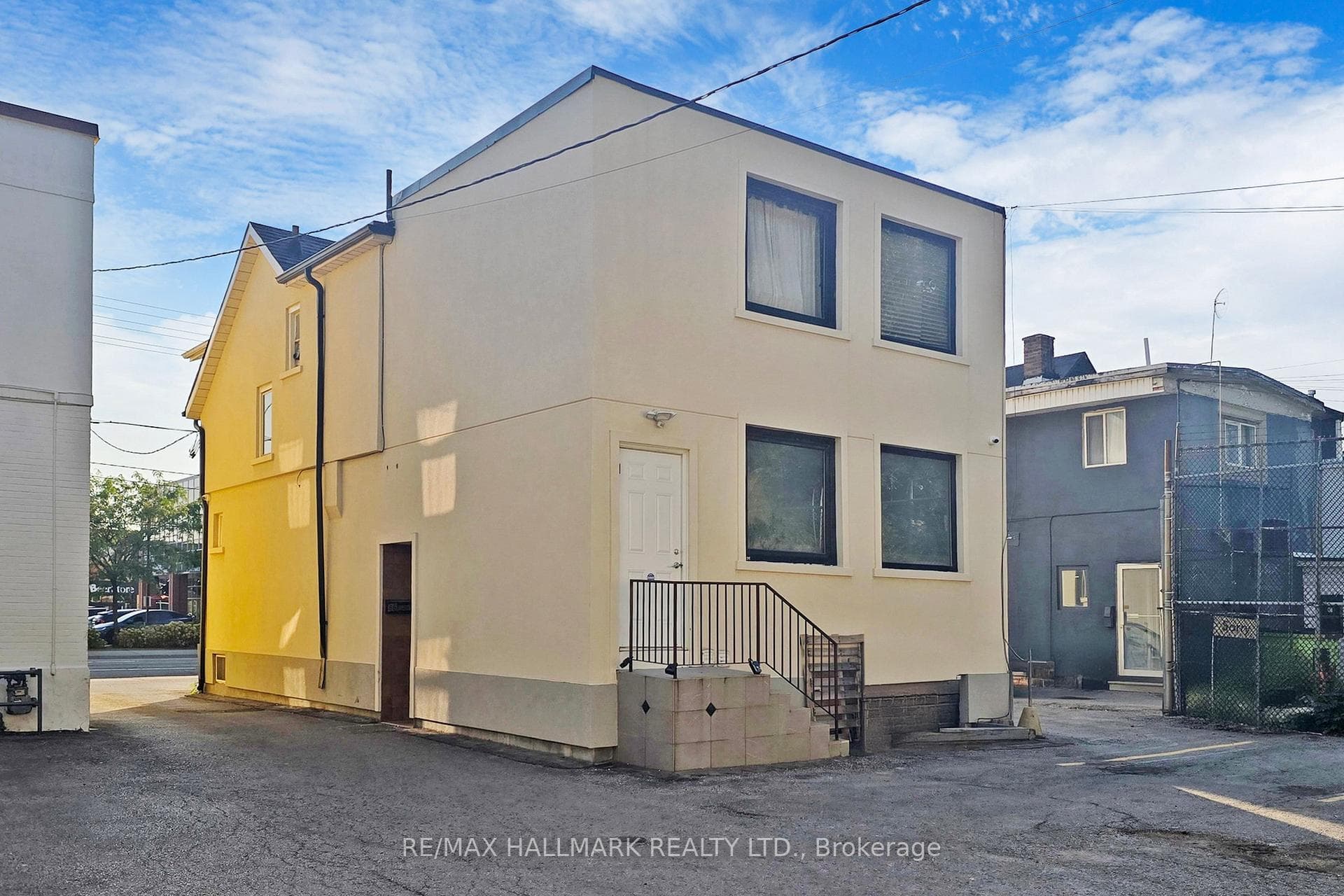 86 Laird Drive photo 30